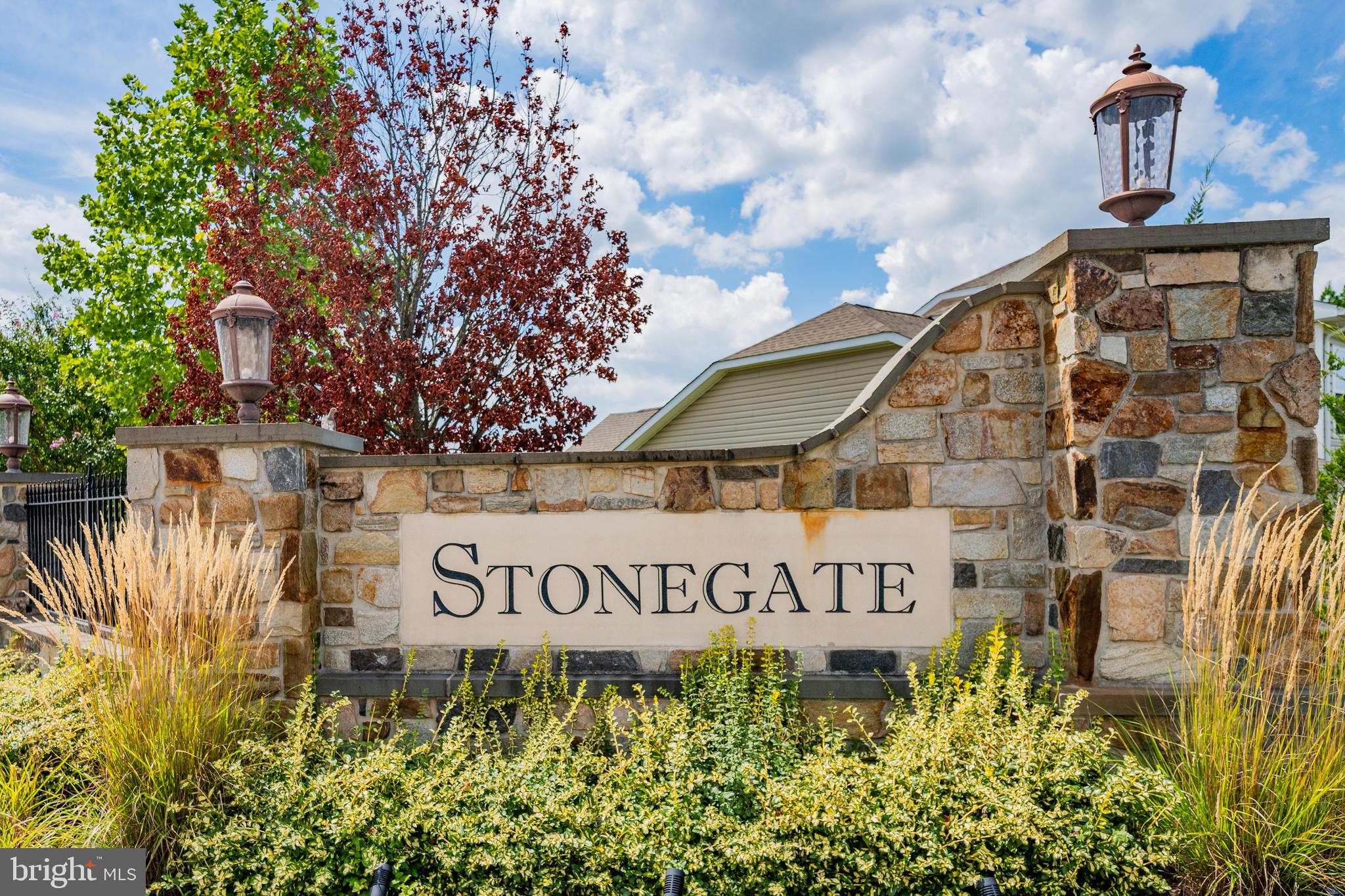 682 STONEGATE ROAD