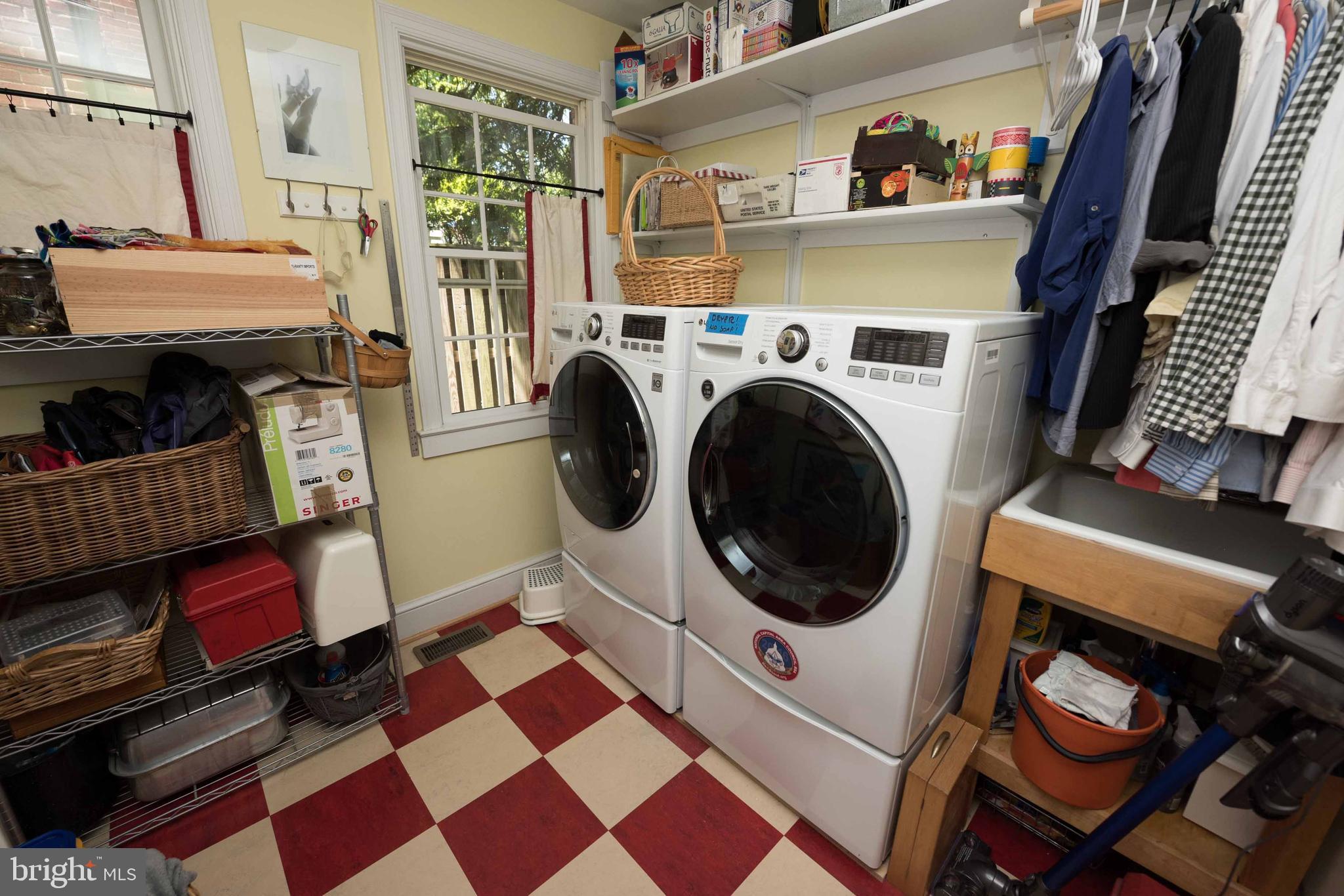 HIGHLAND PARK - Residential Lease