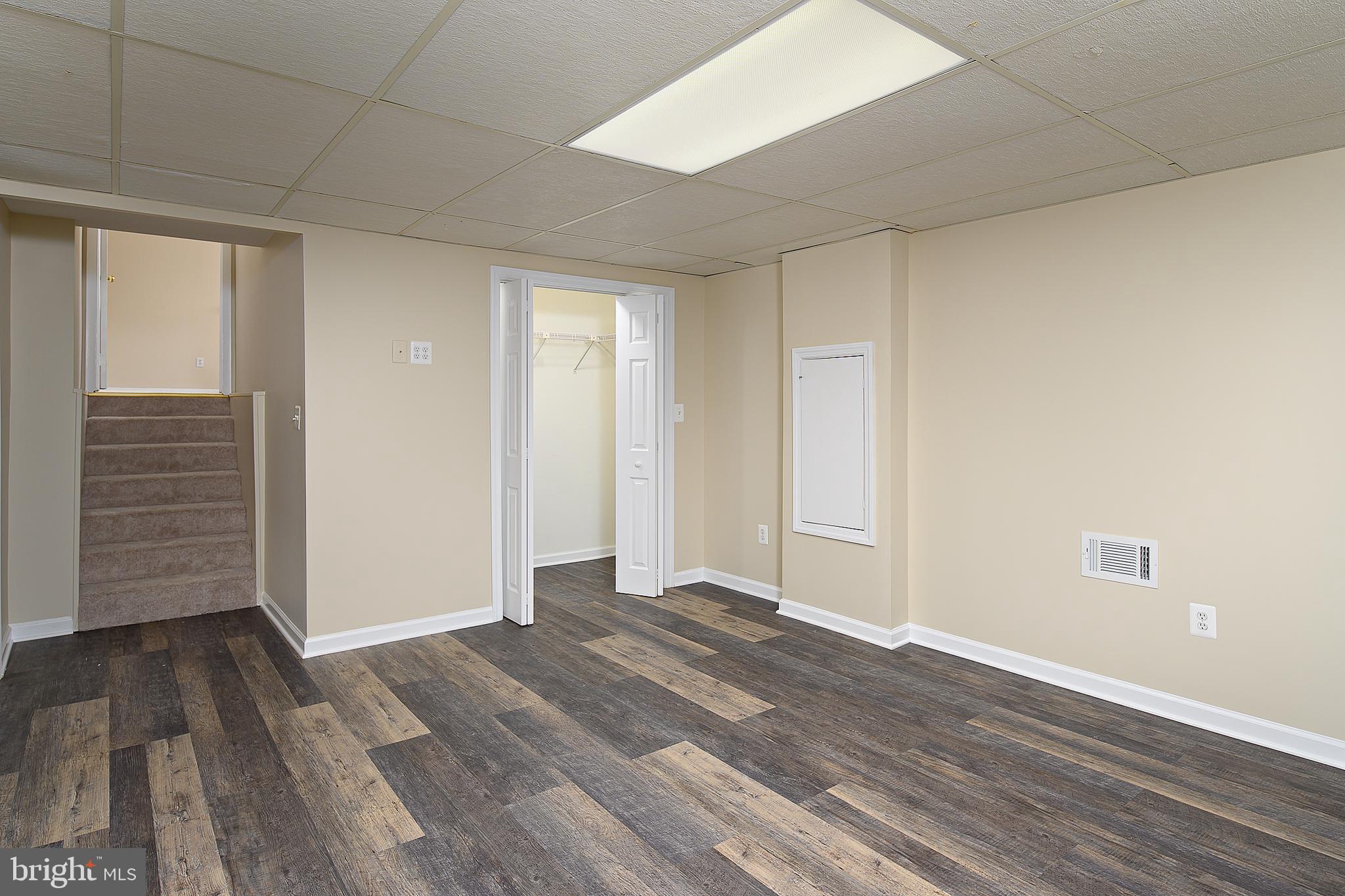 QUINCE ORCHARD VALLEY - Residential