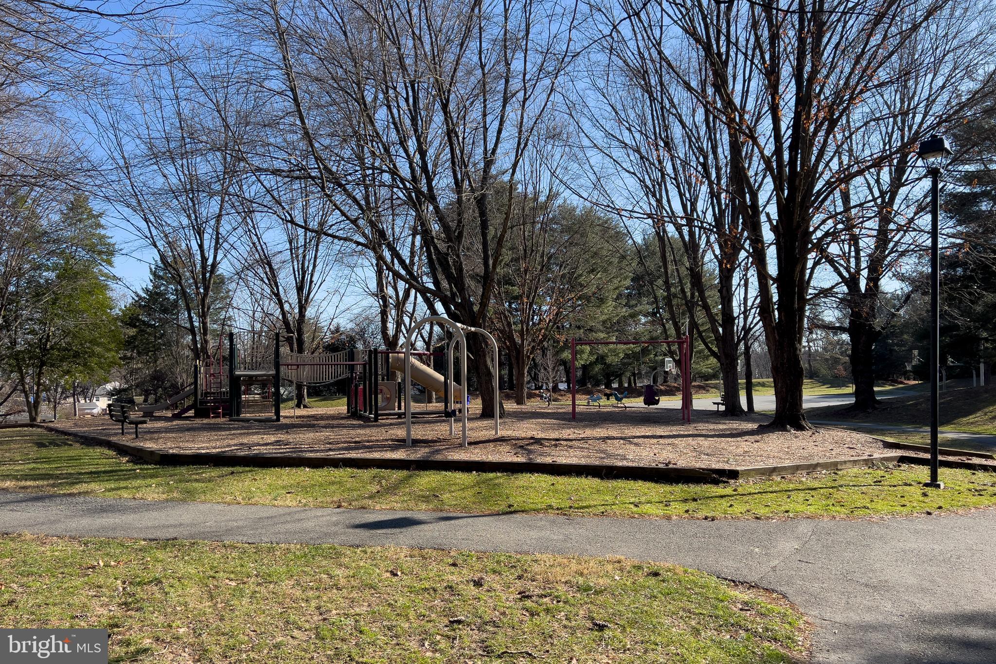 QUINCE ORCHARD VALLEY - Residential