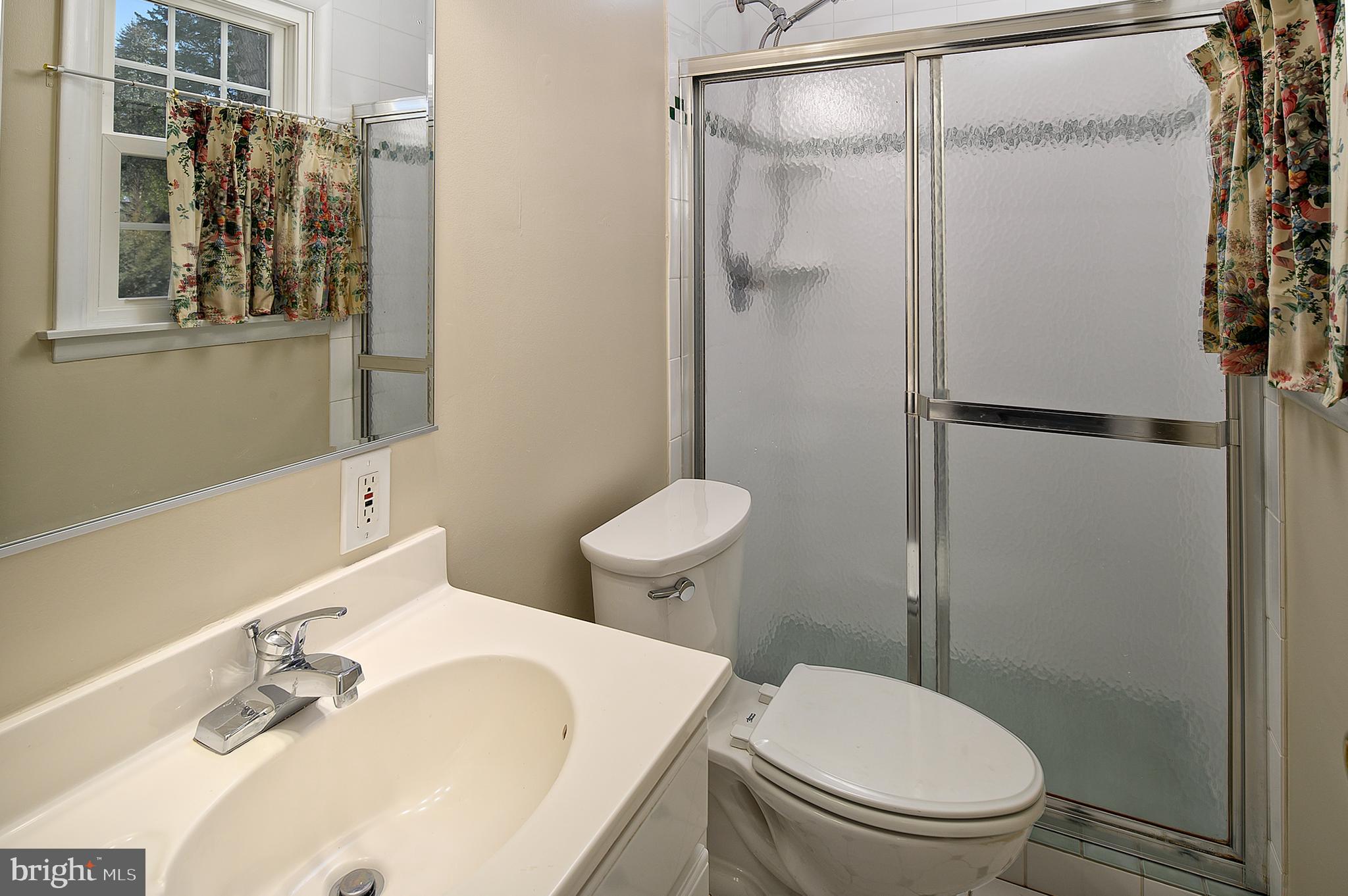 QUINCE ORCHARD VALLEY - Residential