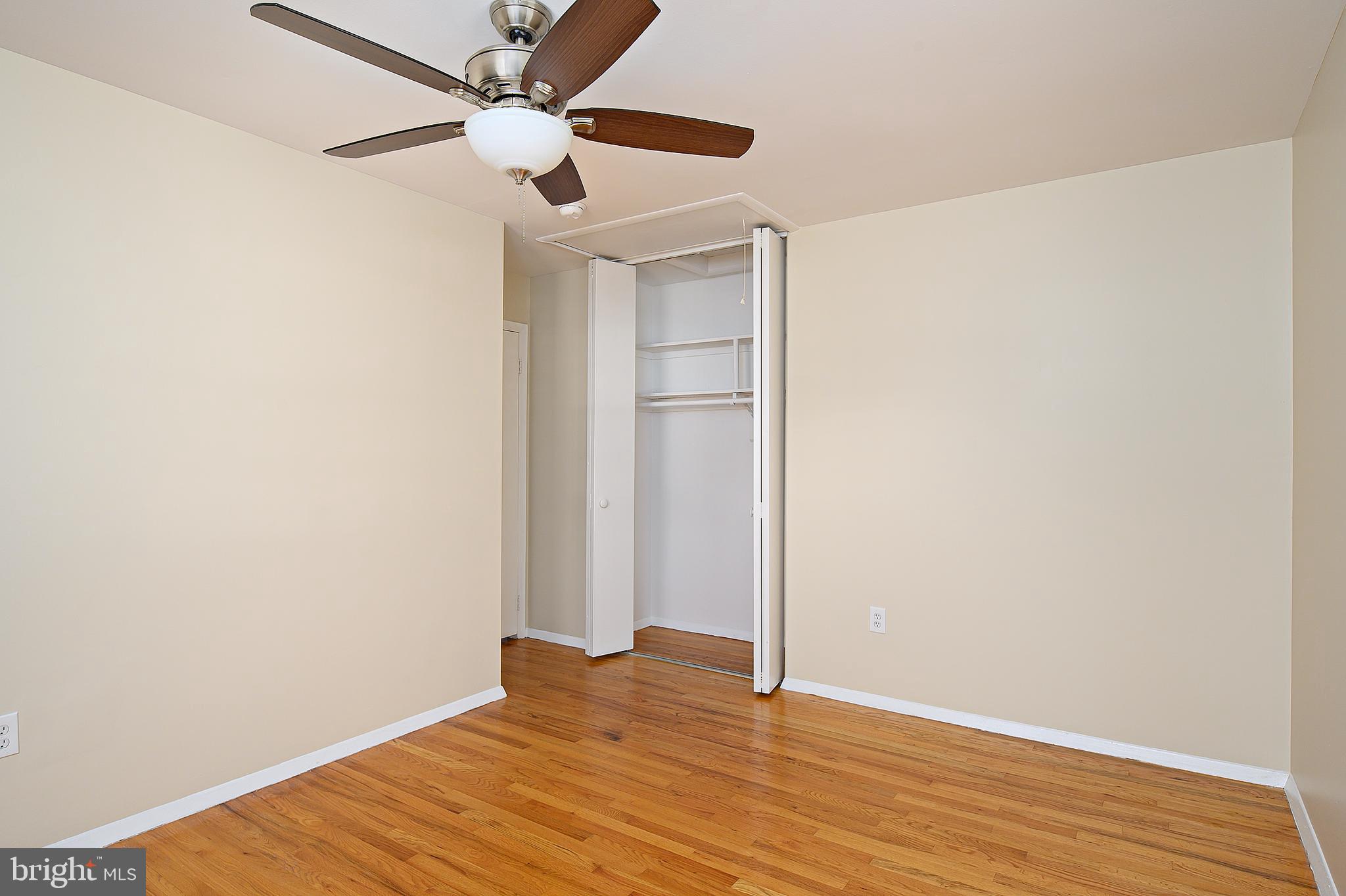 QUINCE ORCHARD VALLEY - Residential