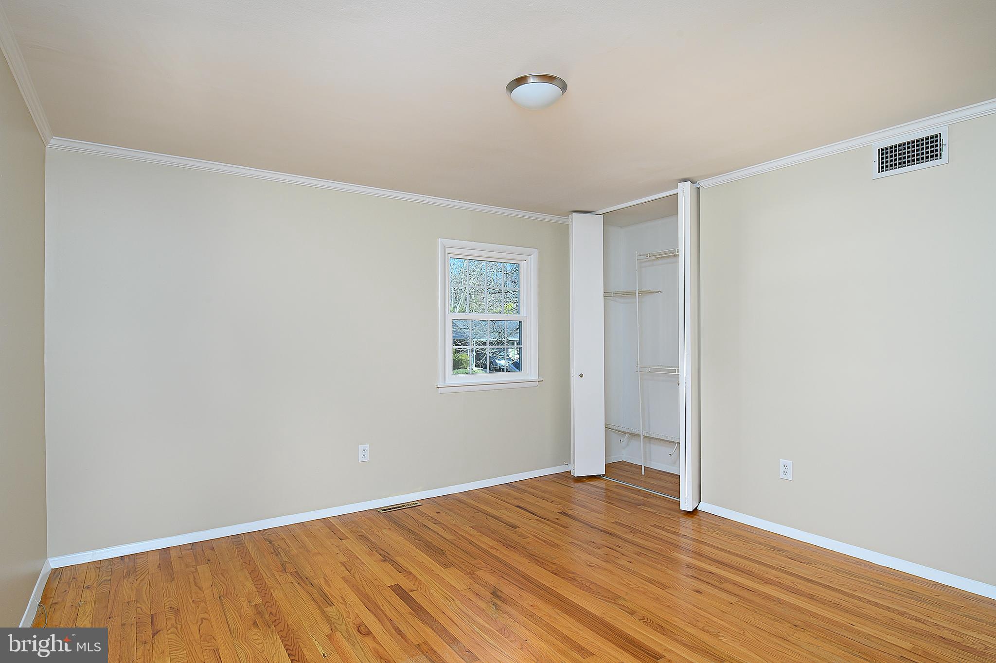 QUINCE ORCHARD VALLEY - Residential