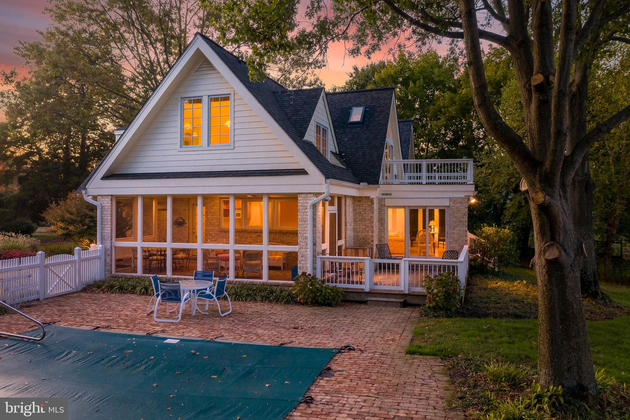 WIMBLEDON FARMS - Residential