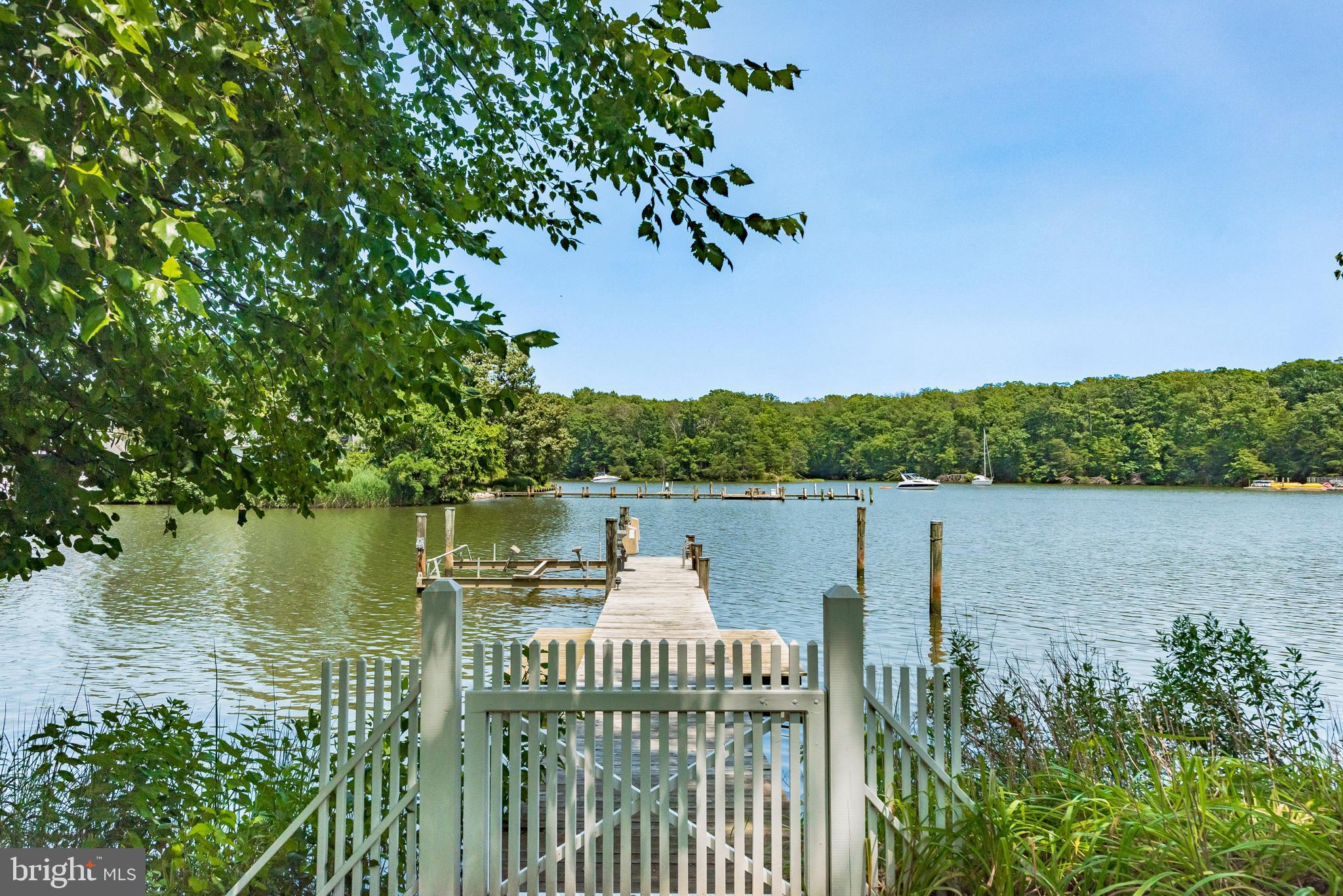 WIMBLEDON FARMS - Residential