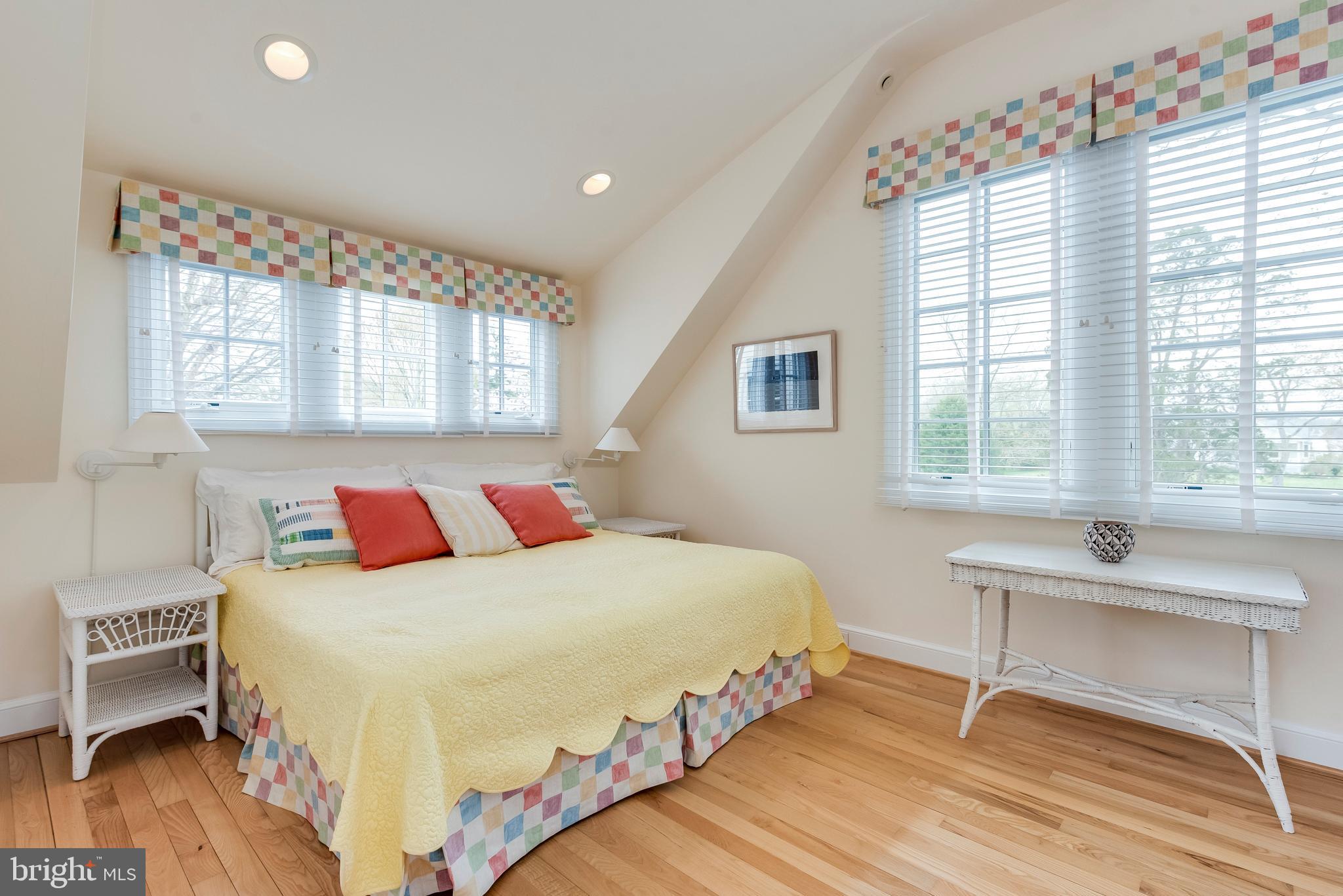 WIMBLEDON FARMS - Residential