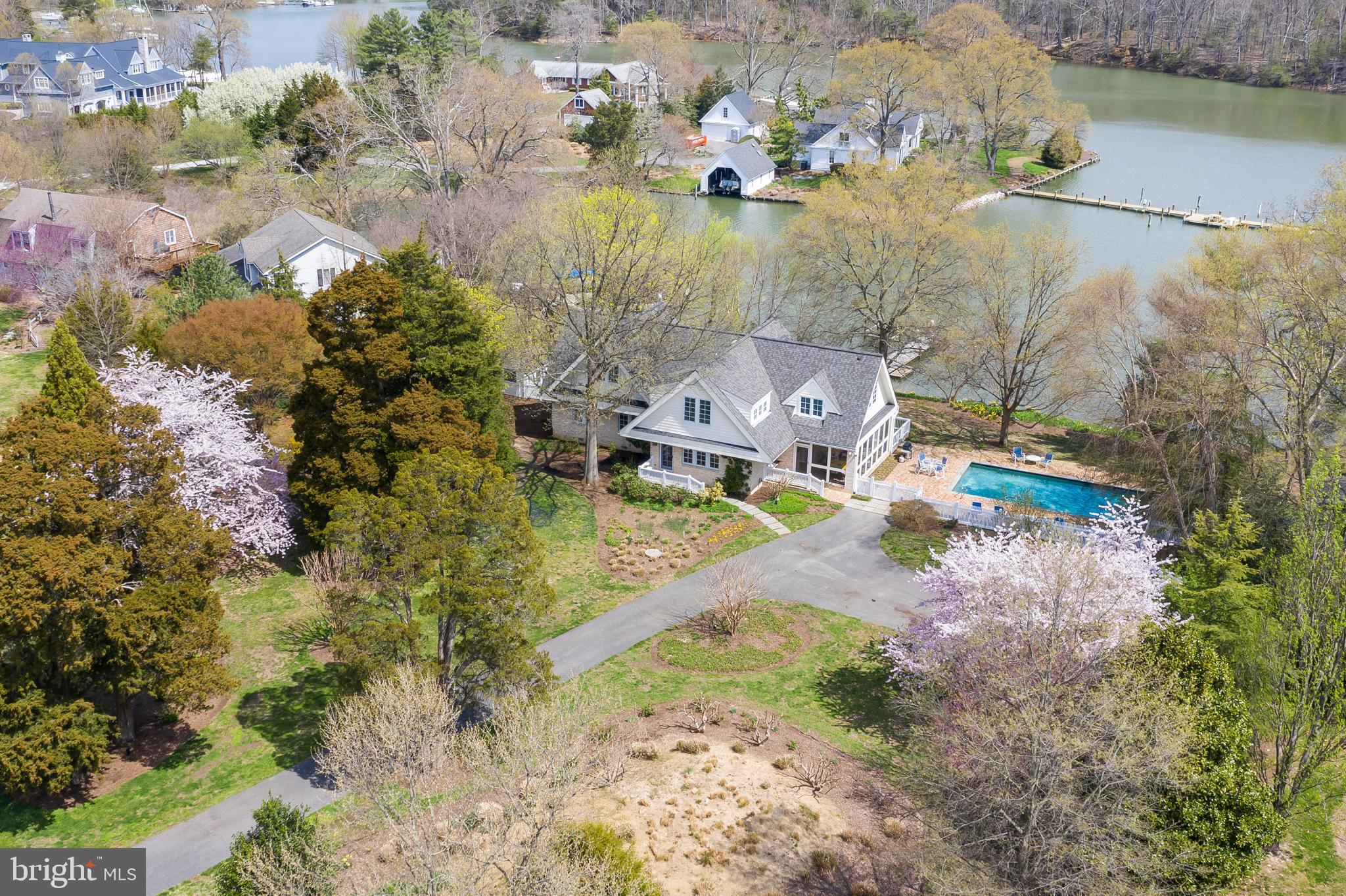 WIMBLEDON FARMS - Residential