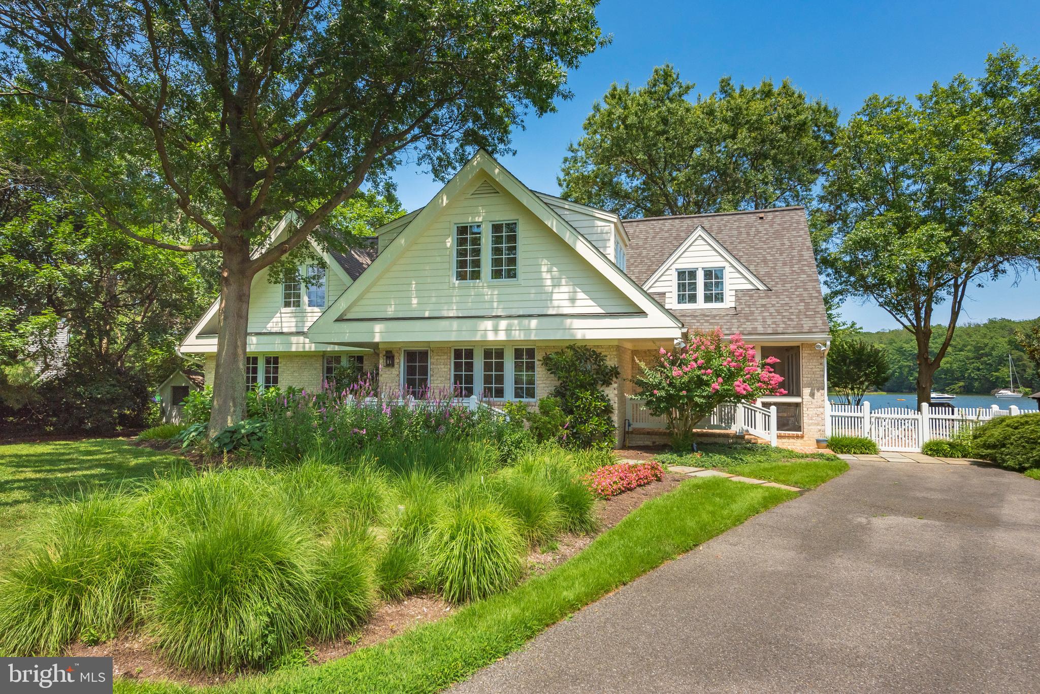 WIMBLEDON FARMS - Residential