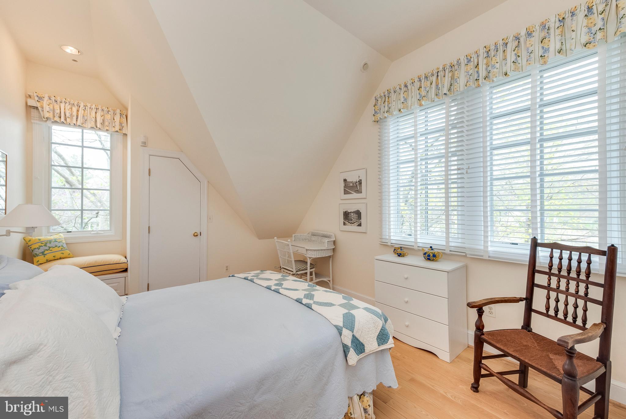 WIMBLEDON FARMS - Residential