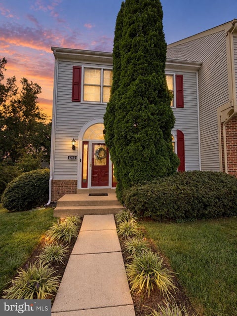 Photo of 12501 Manchester Way, WOODBRIDGE, VA 22192 (MLS # VAPW2130618)