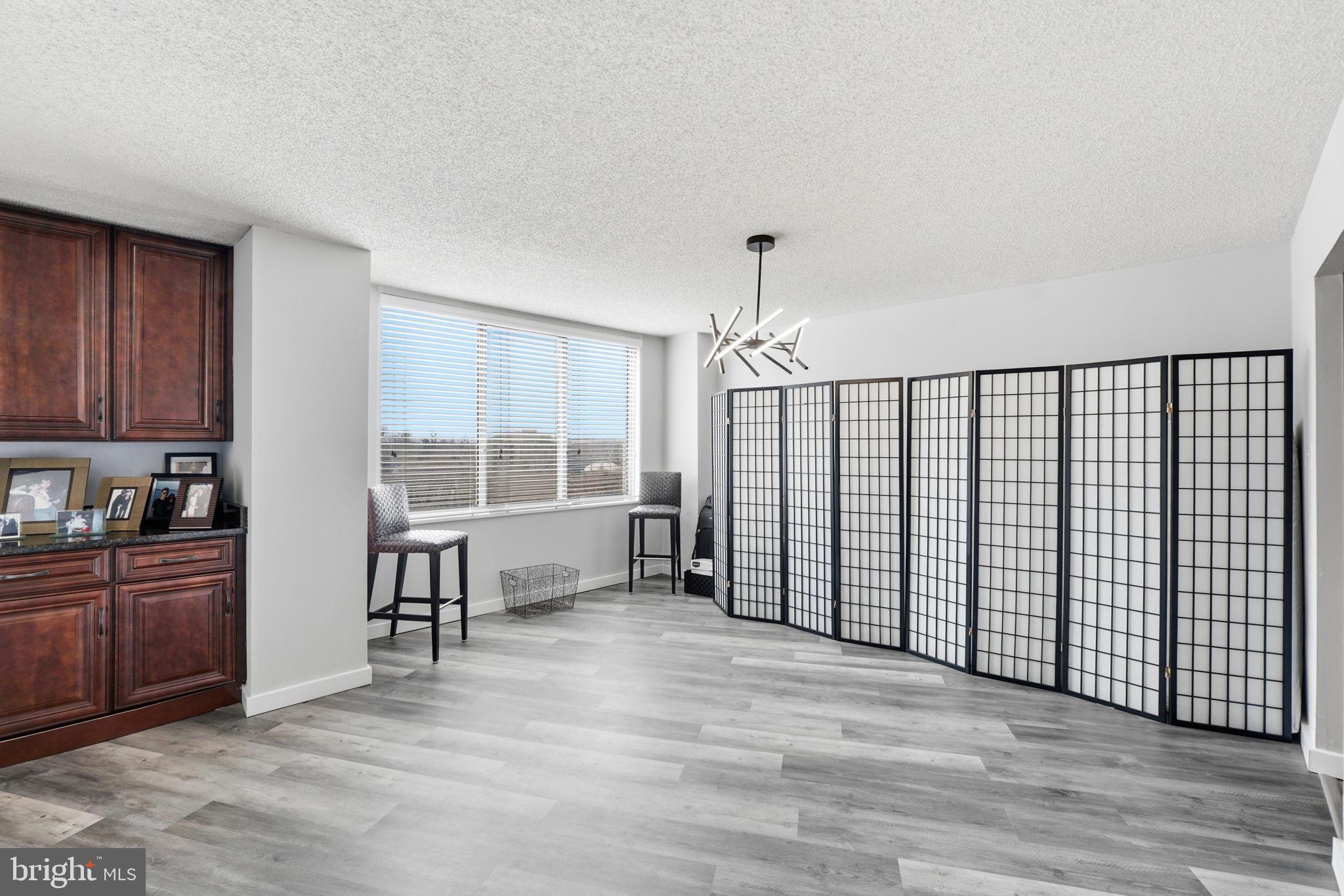 5225 POOKS HILL ROAD 1401N