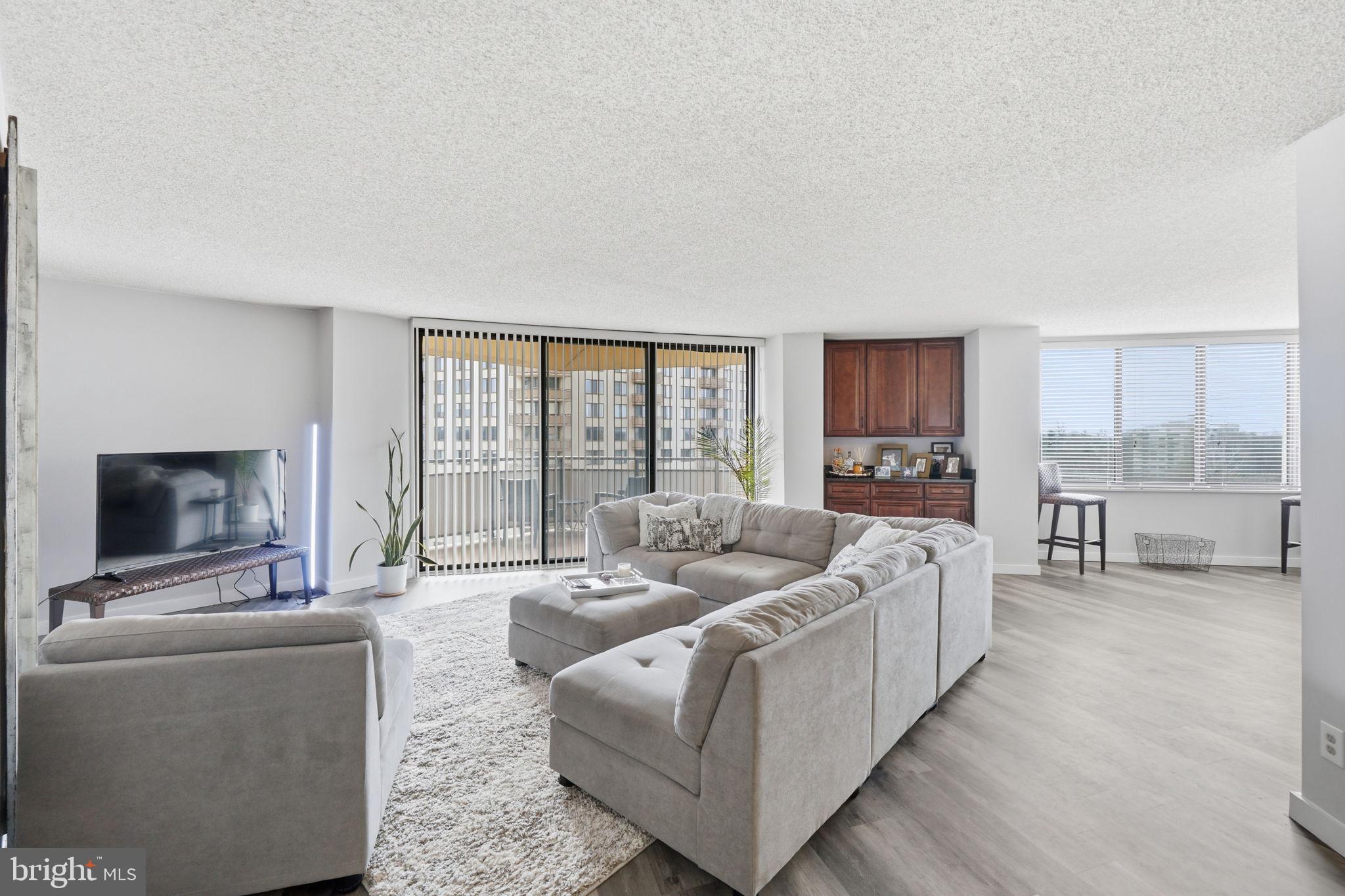 5225 POOKS HILL ROAD 1401N