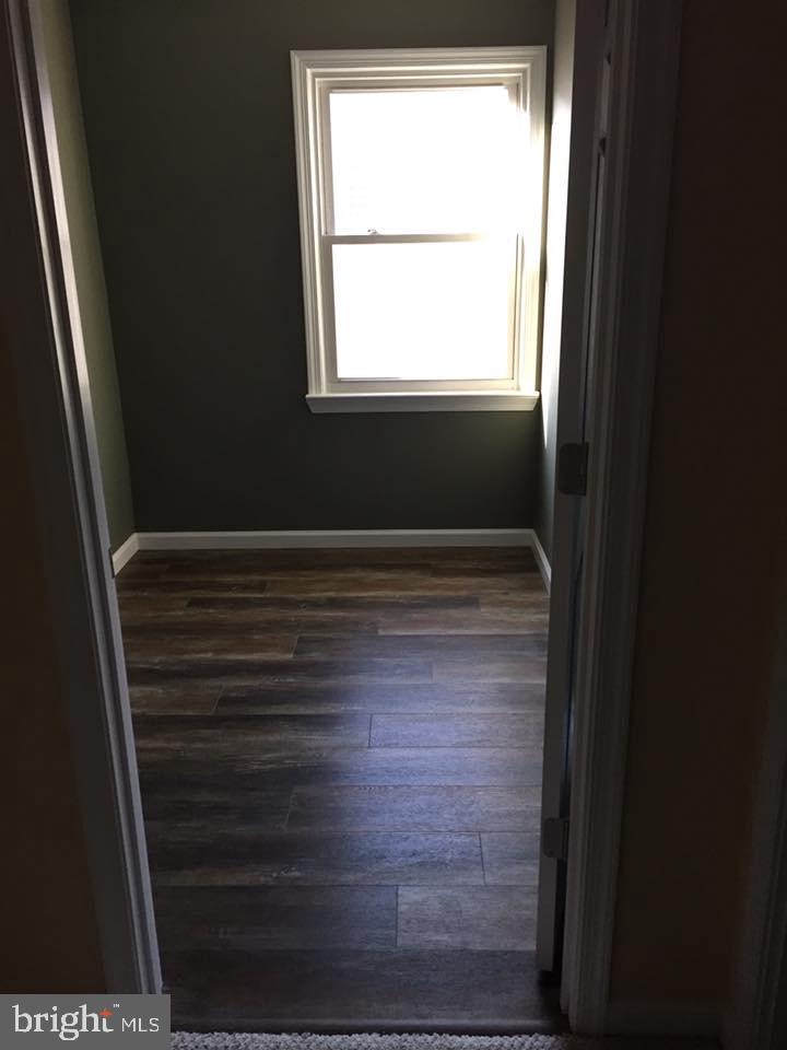 LYON PARK - Residential Lease