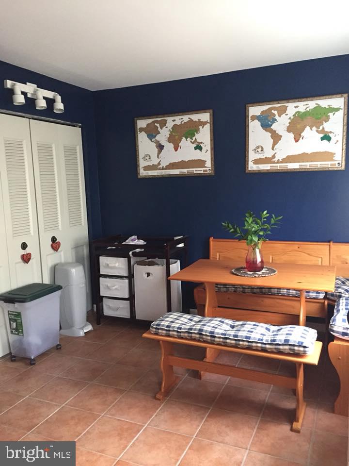 LYON PARK - Residential Lease