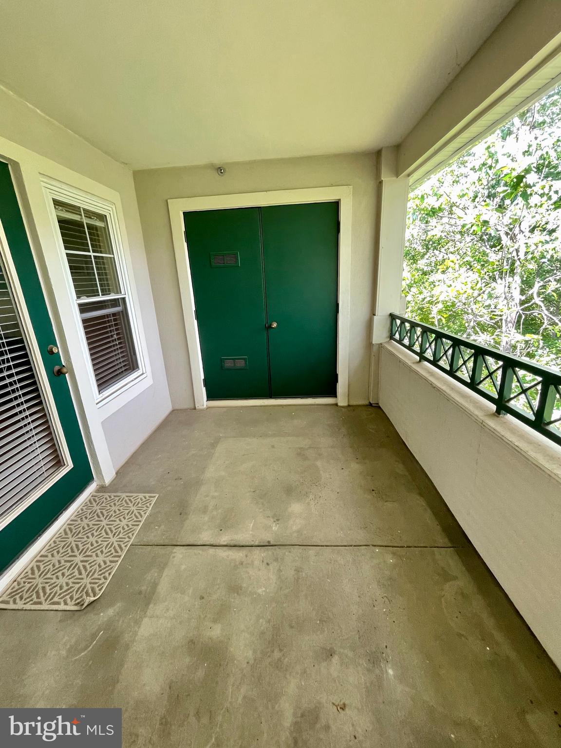 OAK PARK CONDO - Residential Lease