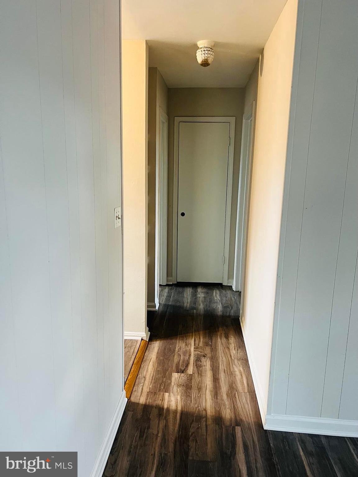 BREEZY KNOLL - Residential