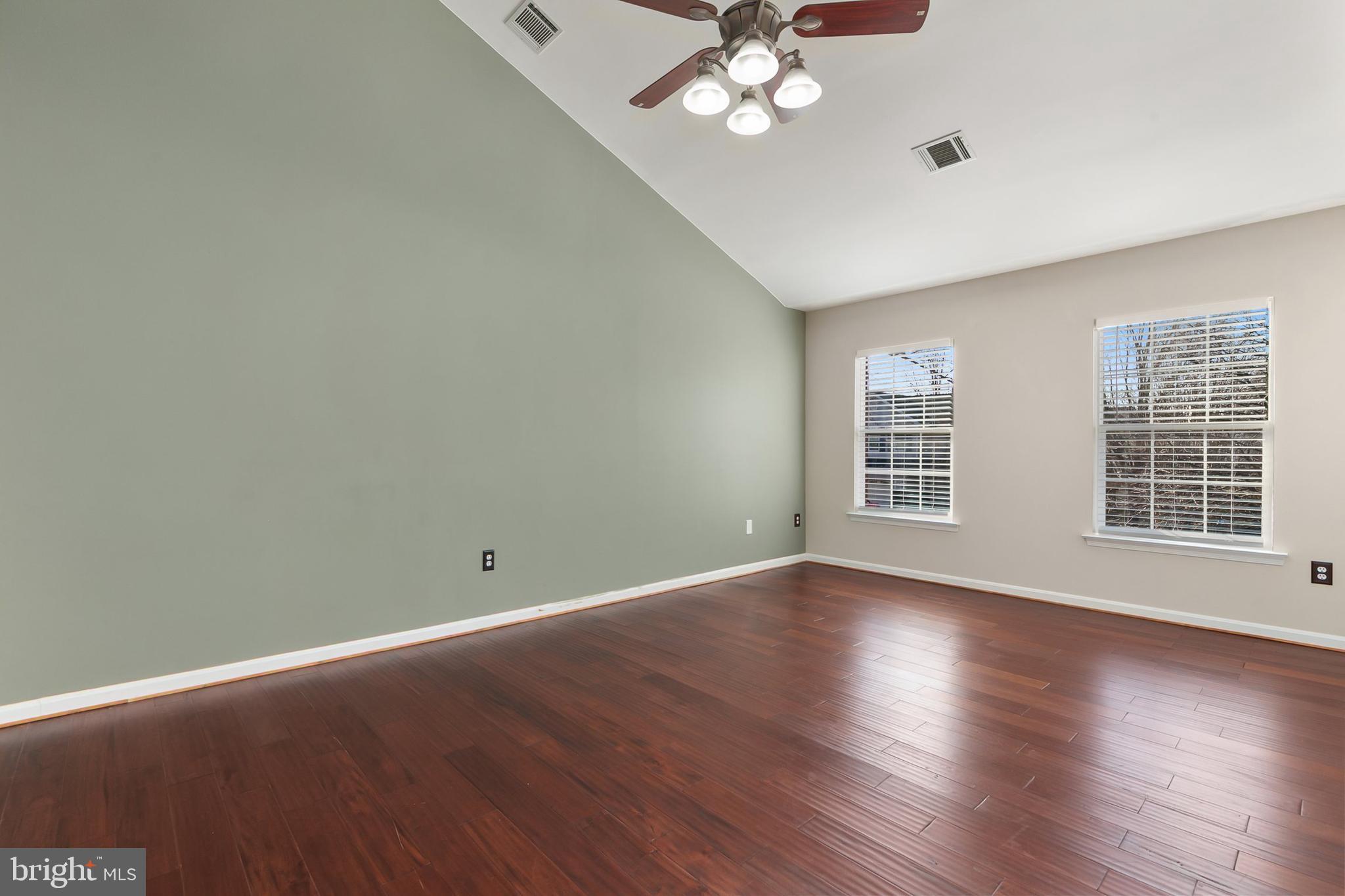 CHAPMAN FARM - Residential