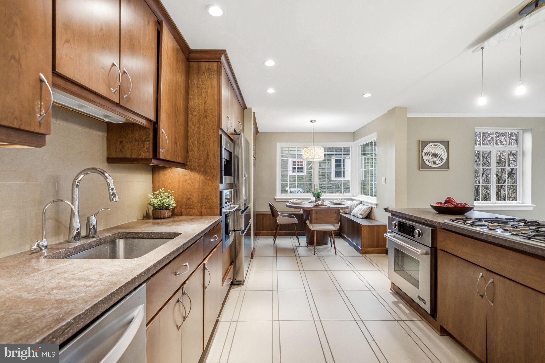 COLLEGE PARK - Residential