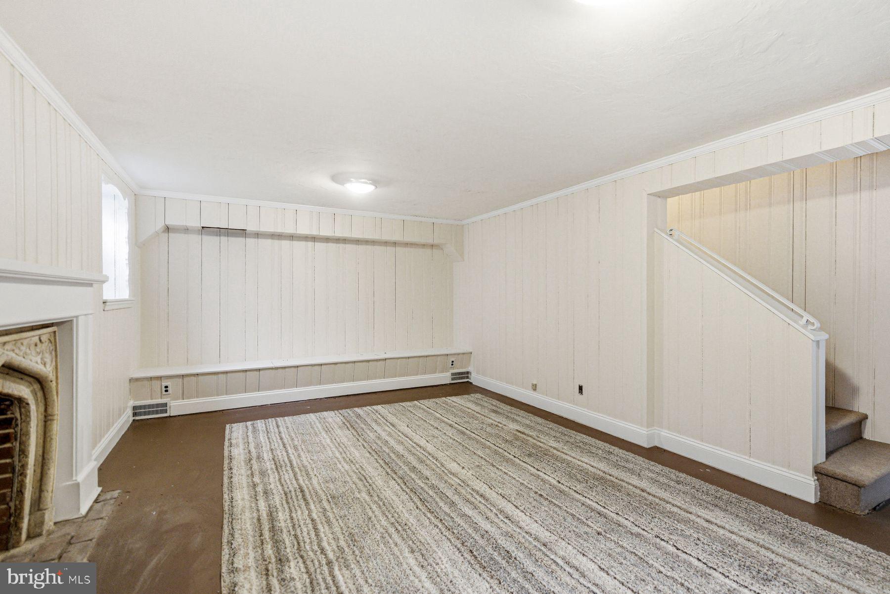 COLLEGE PARK - Residential