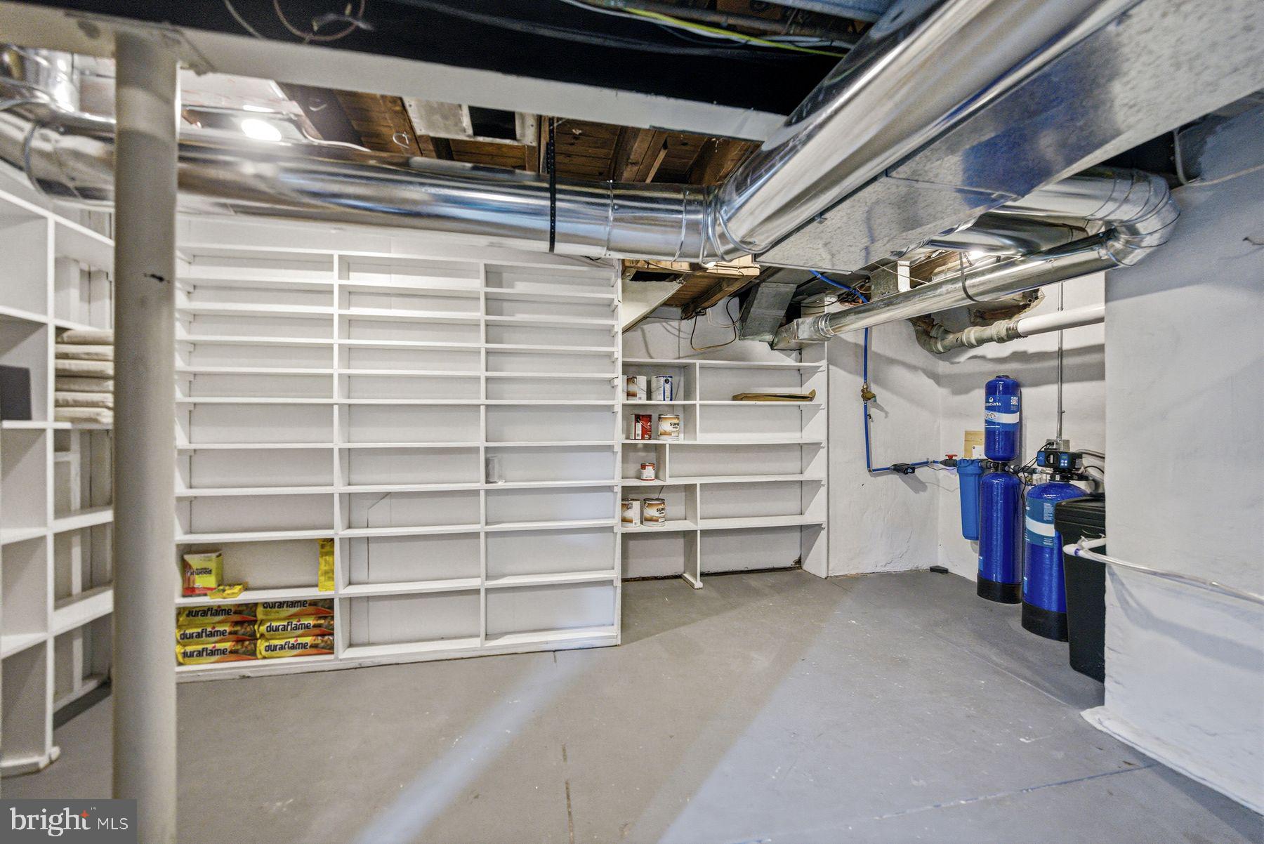 COLLEGE PARK - Residential