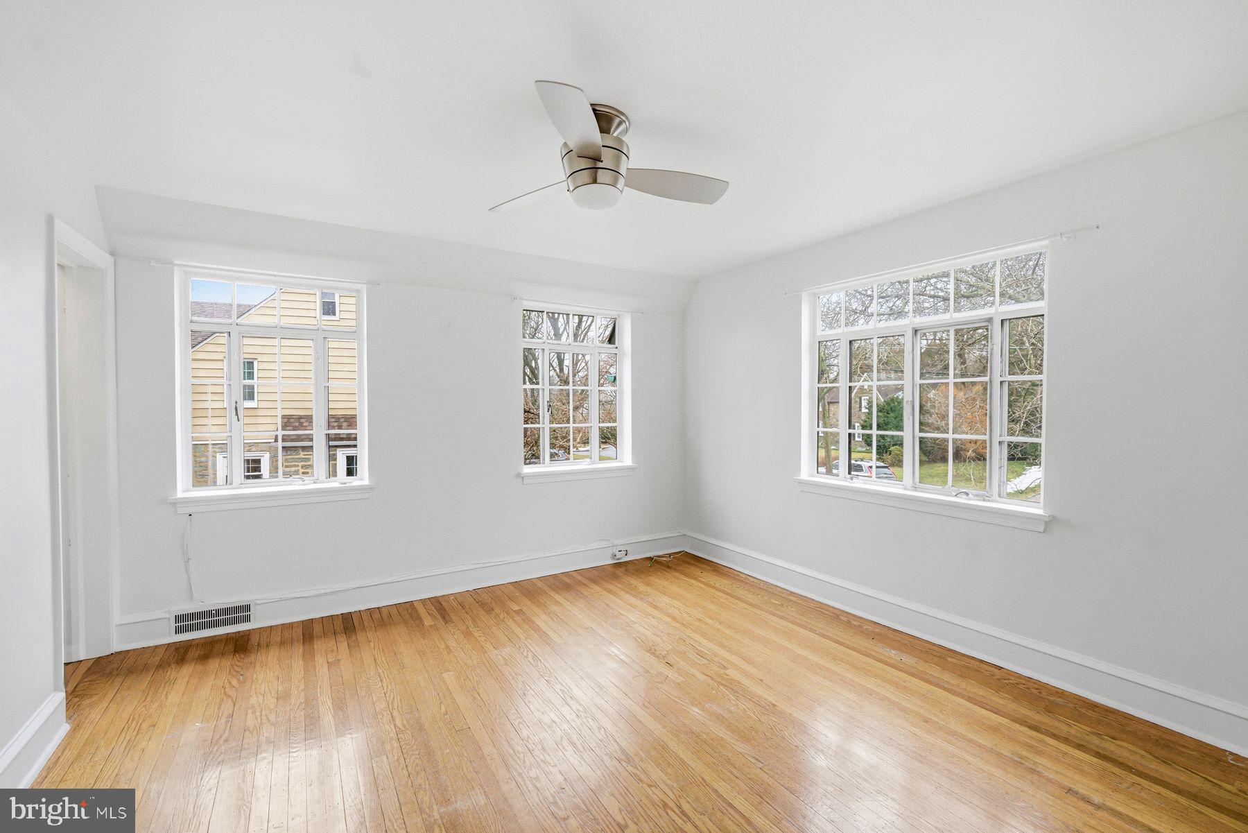 COLLEGE PARK - Residential