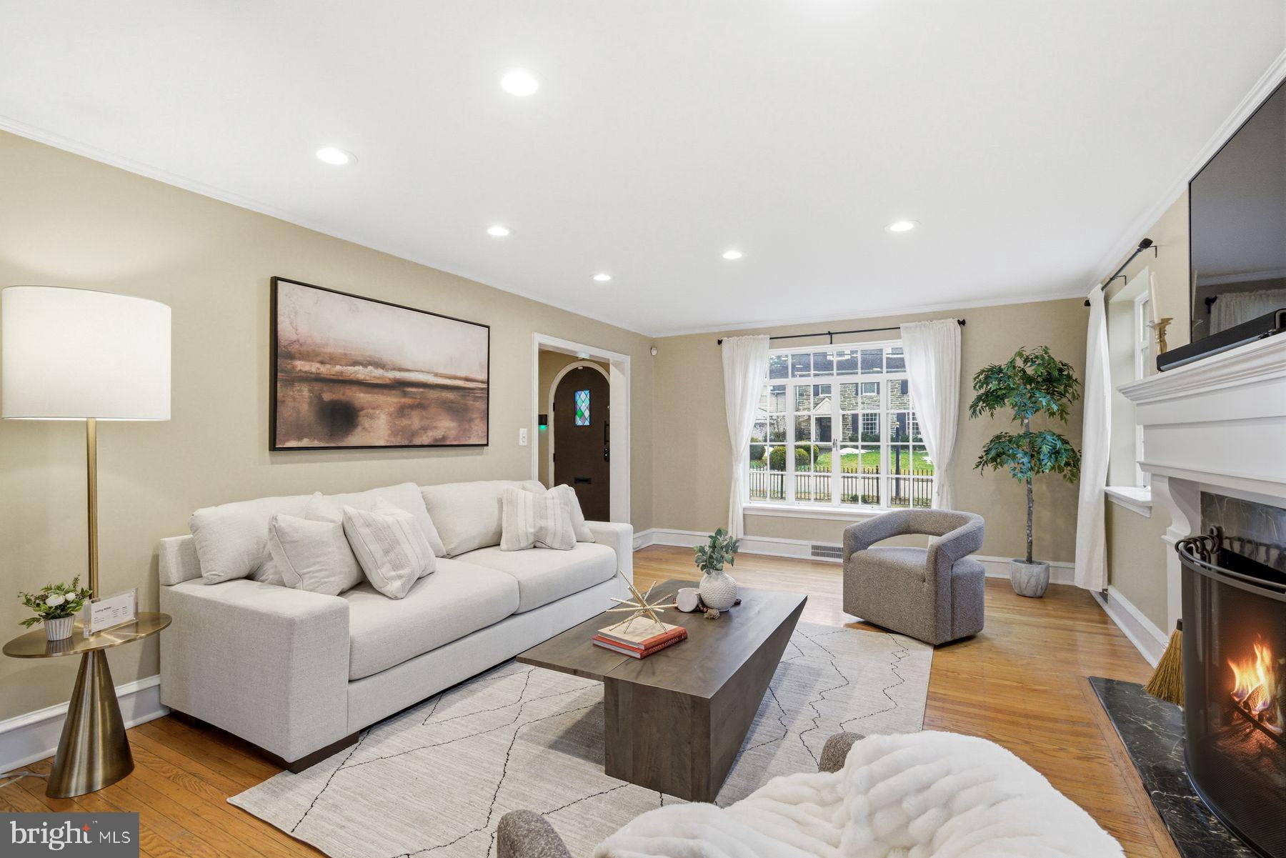 COLLEGE PARK - Residential