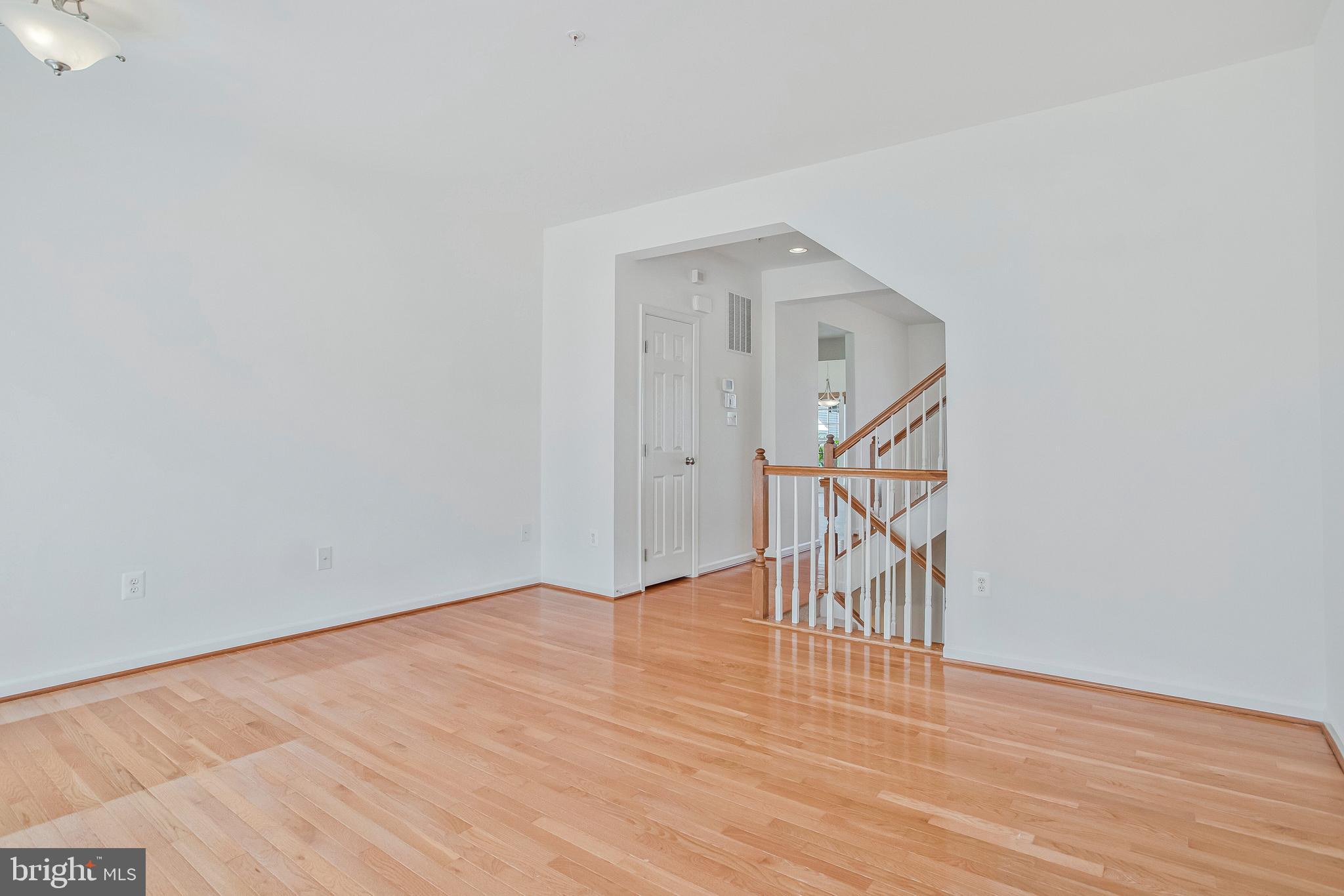 1706 SUNNINGDALE LANE