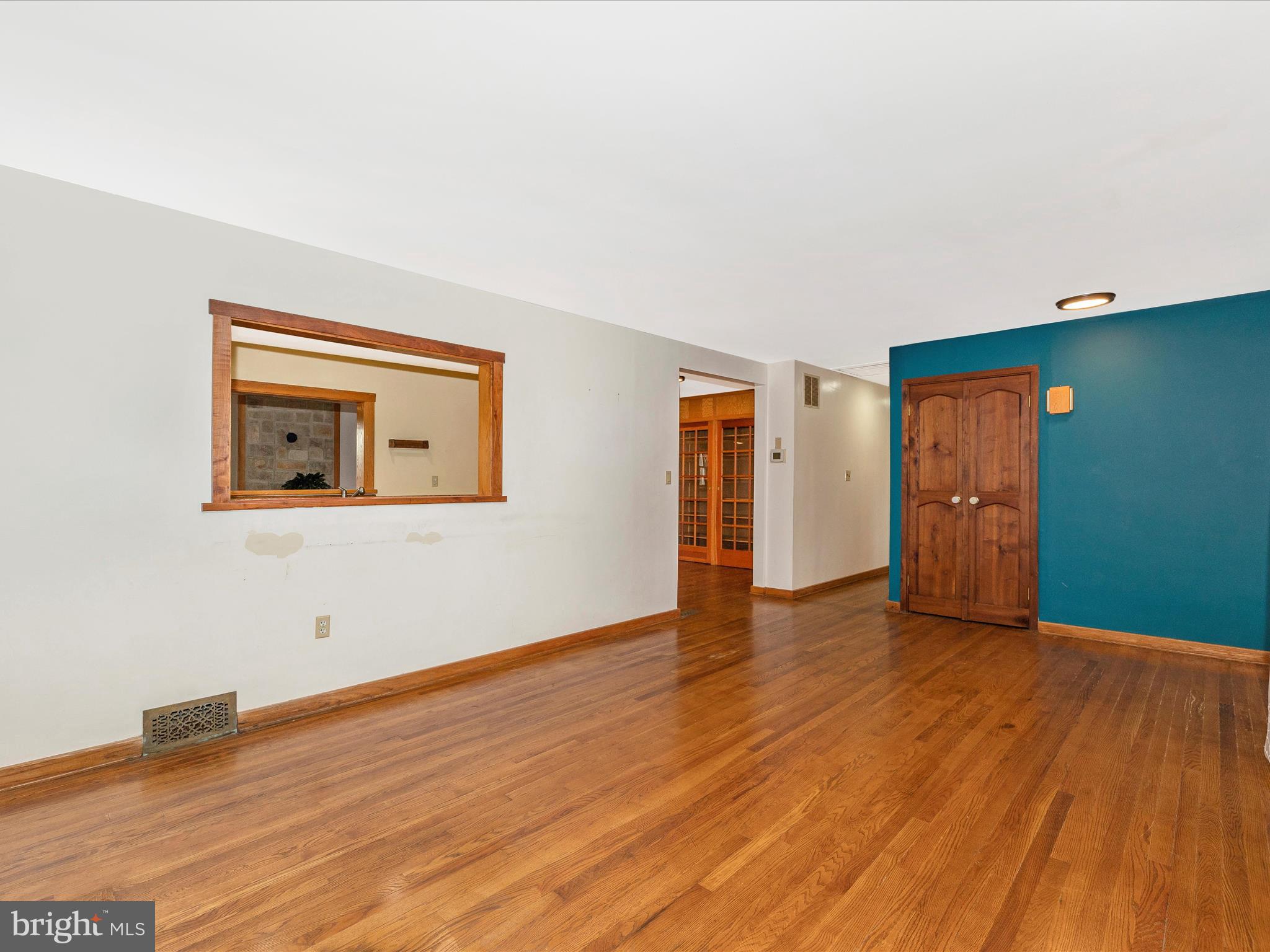 VILLA ESTATES - Residential