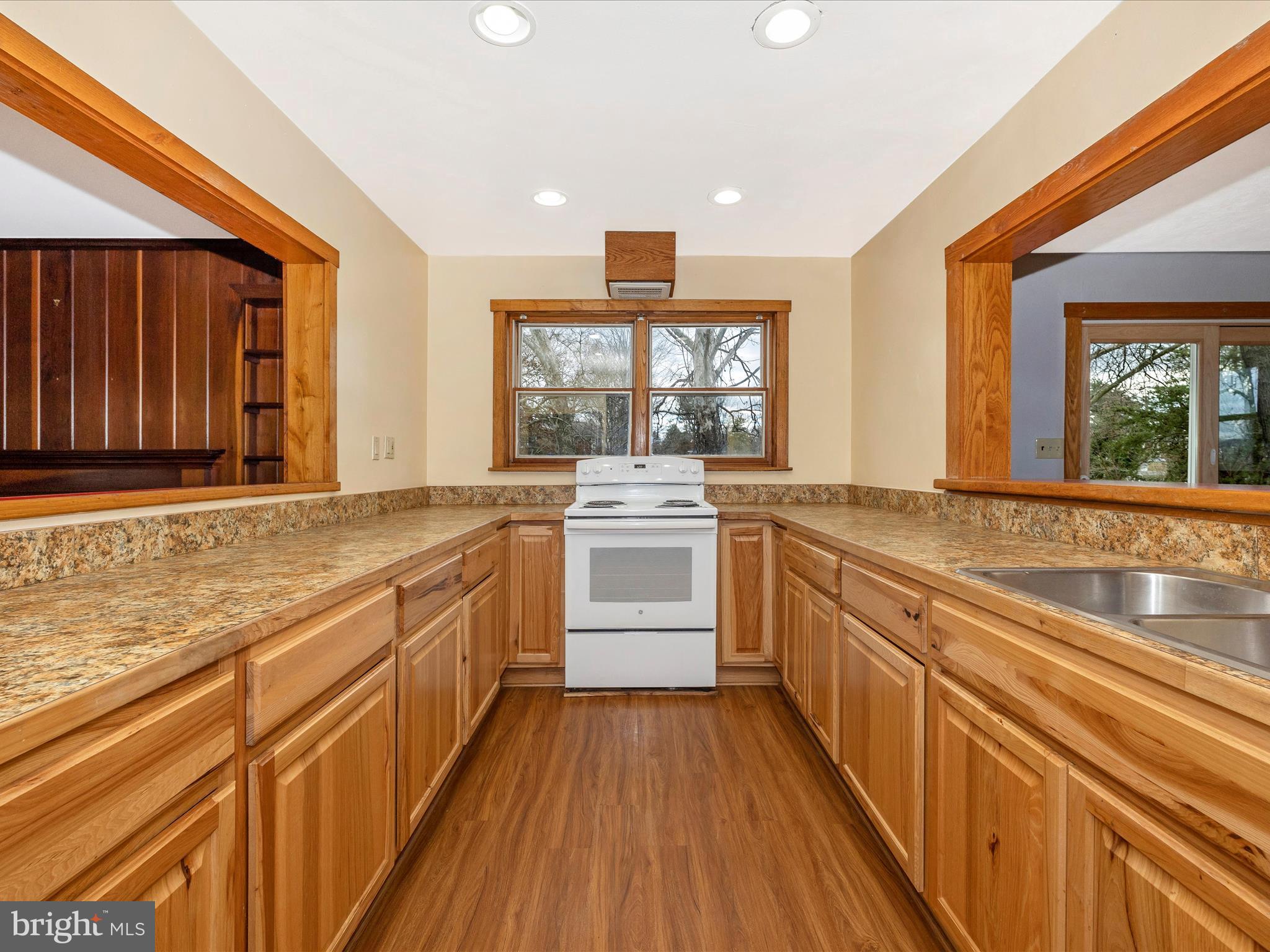 VILLA ESTATES - Residential