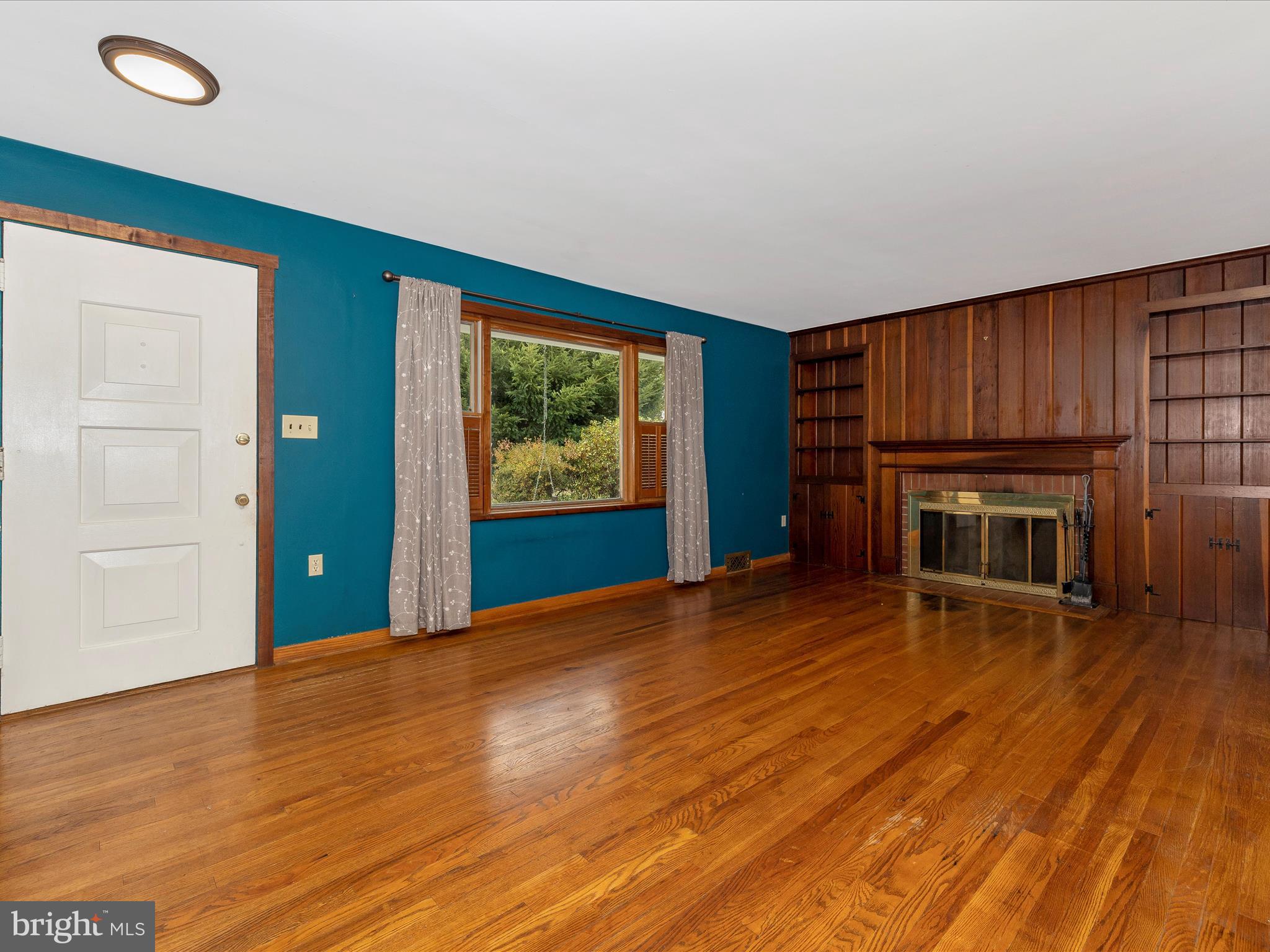 VILLA ESTATES - Residential