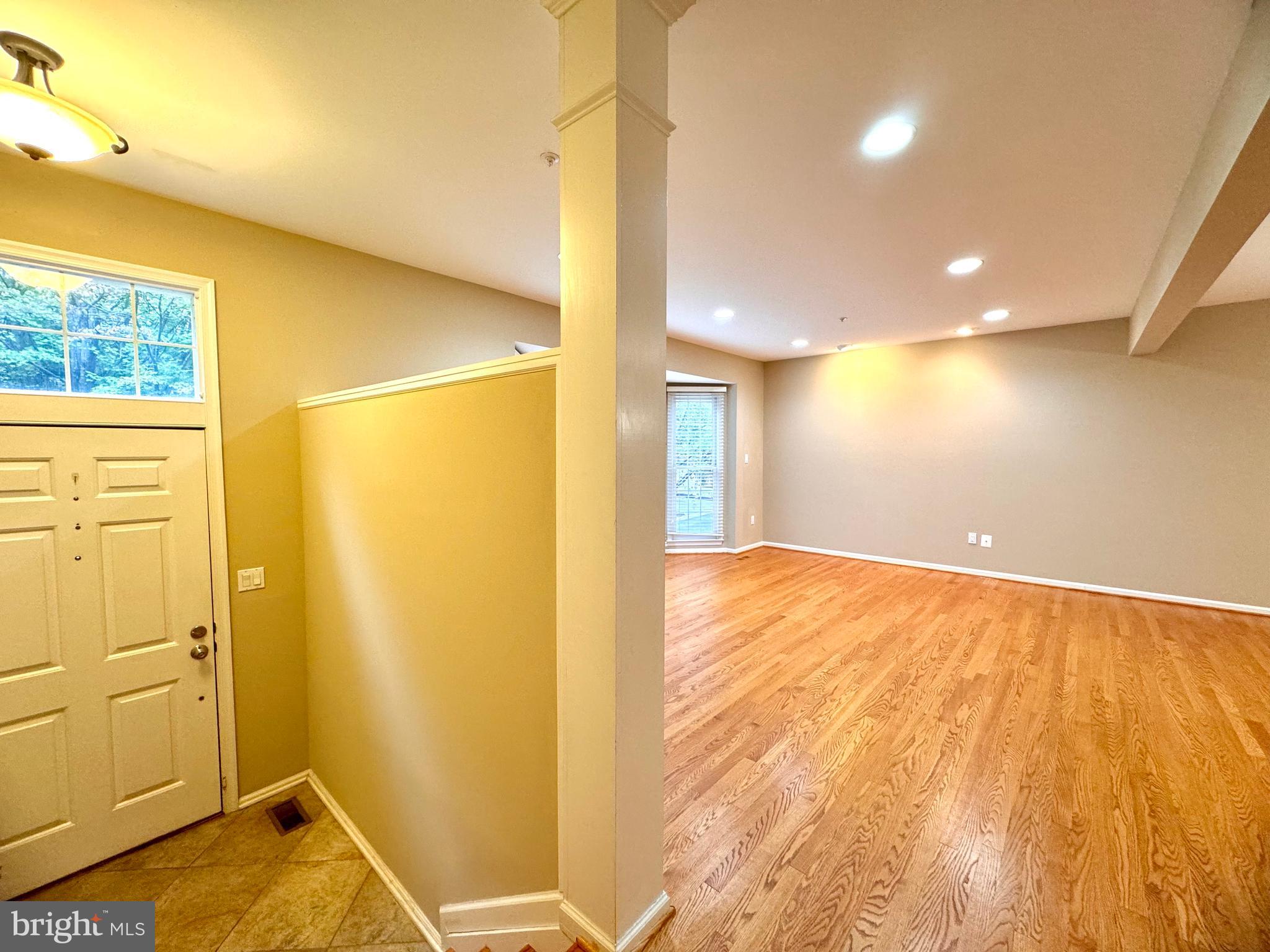 11433 HOLLOWSTONE DRIVE