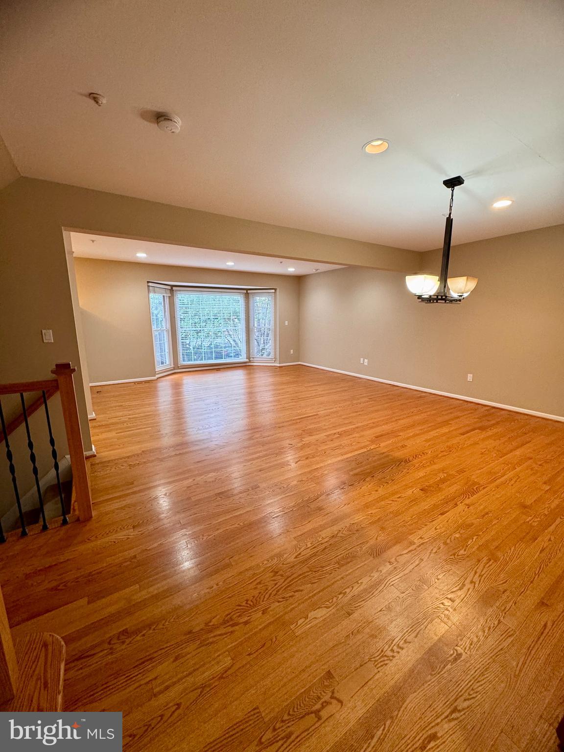 11433 HOLLOWSTONE DRIVE