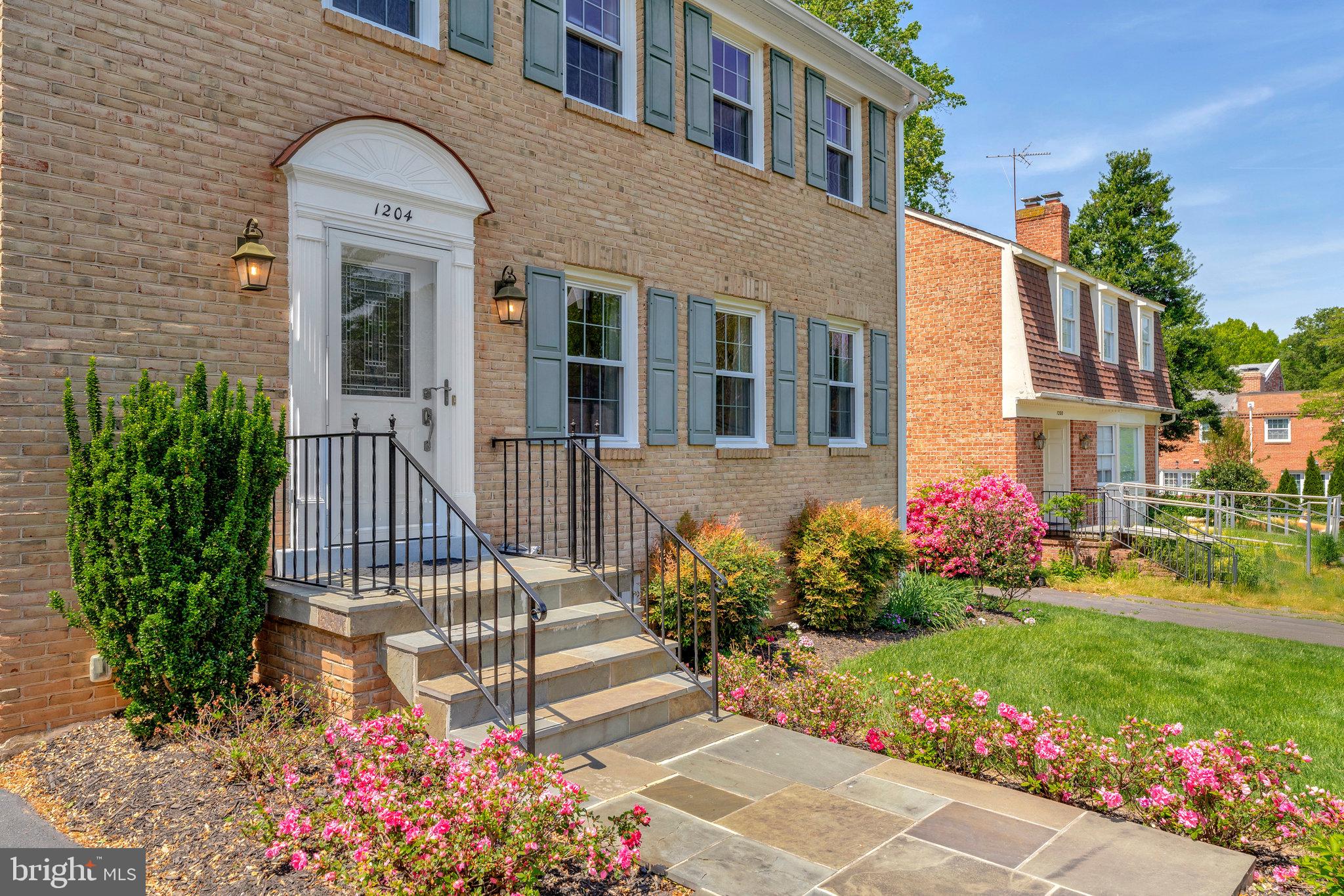 1204 PINE HILL ROAD