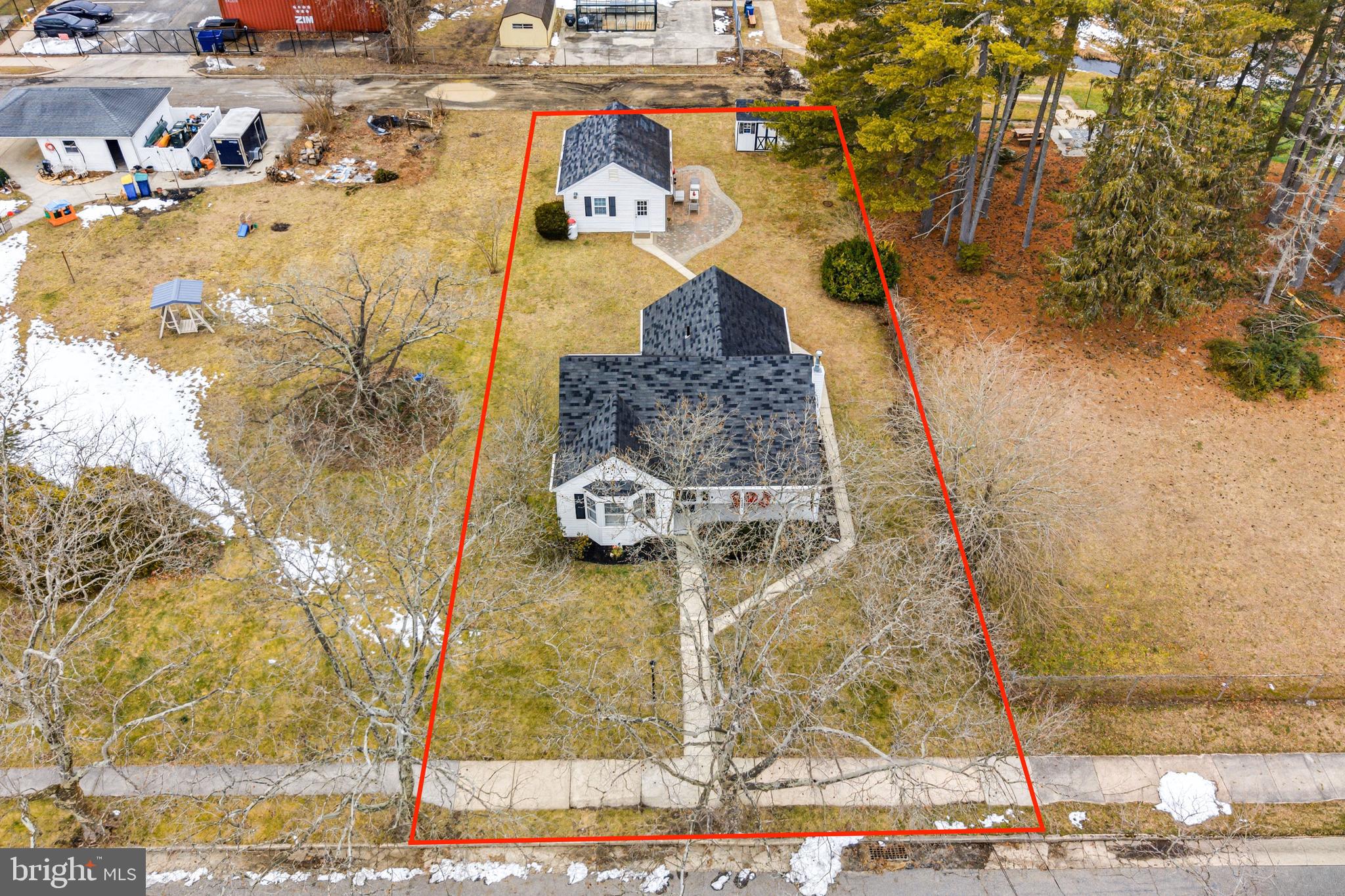 535 LIVERPOOL AVENUE