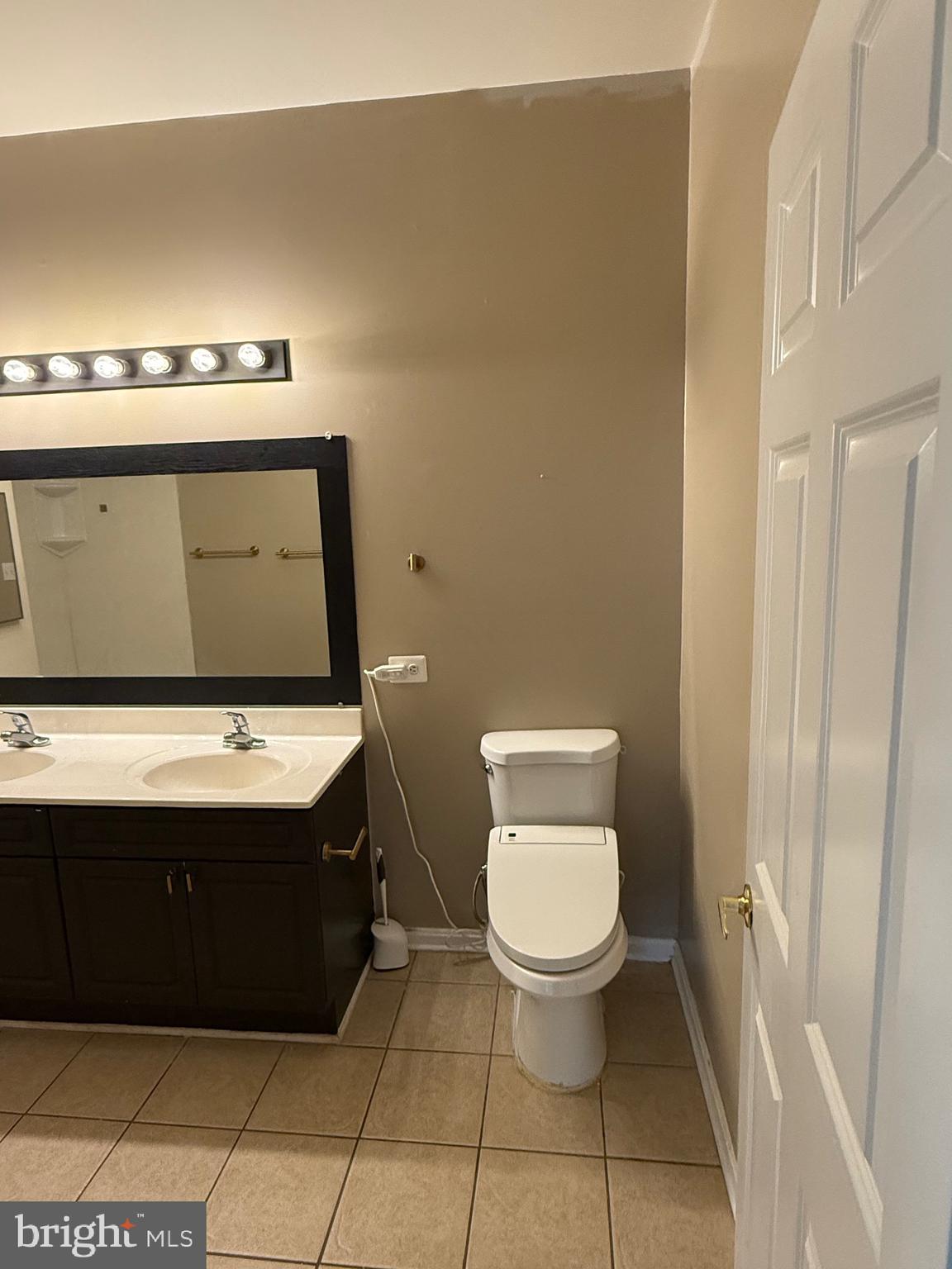 WINDSOR CROSSING - Residential