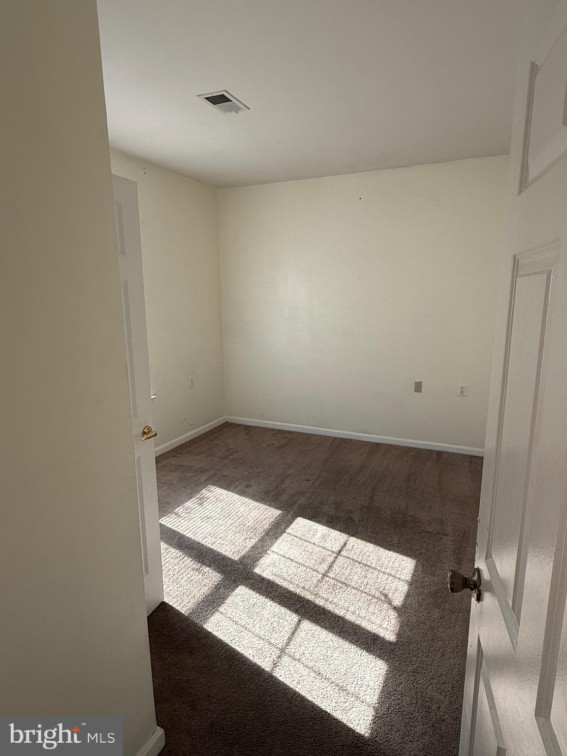 WINDSOR CROSSING - Residential