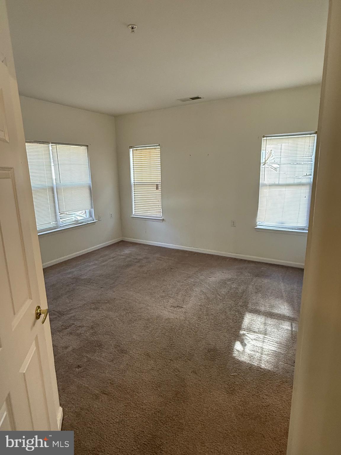 WINDSOR CROSSING - Residential