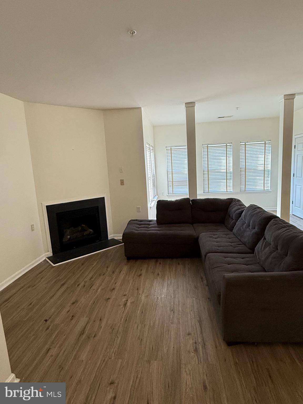 WINDSOR CROSSING - Residential