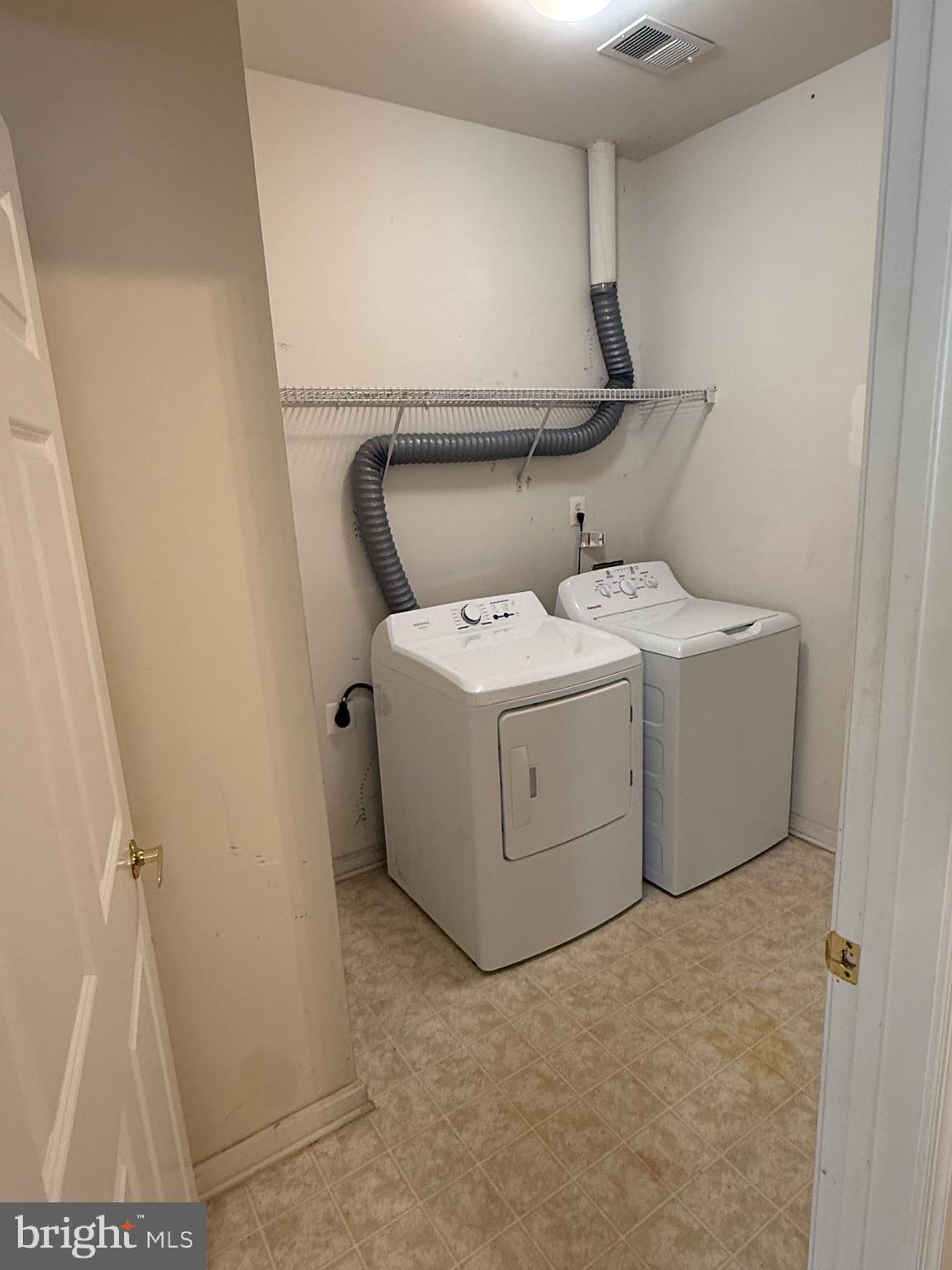 WINDSOR CROSSING - Residential