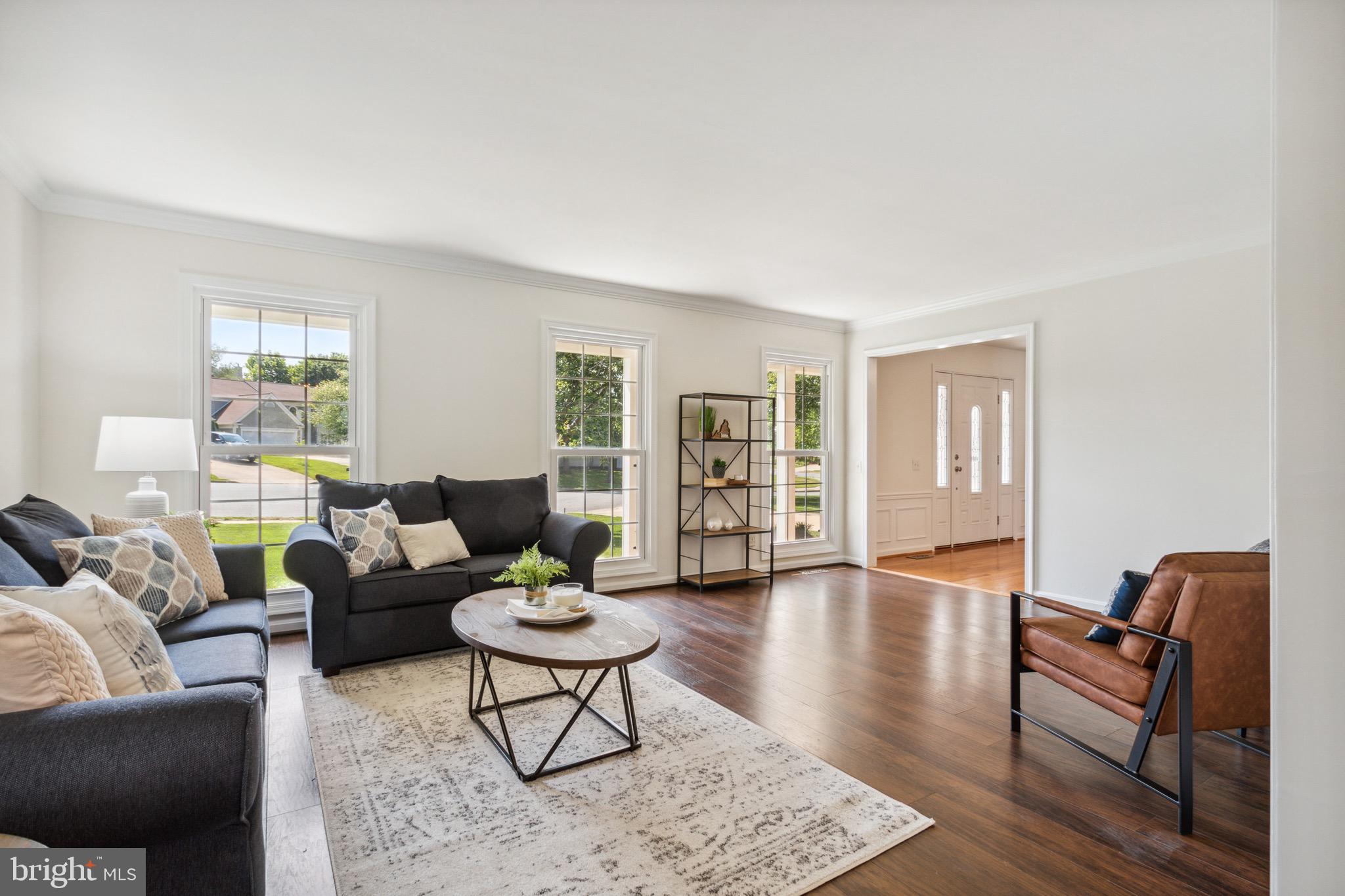 ENGLAND RUN - Residential