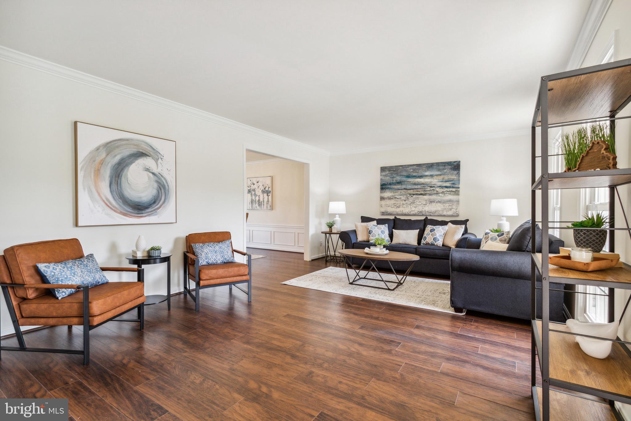 ENGLAND RUN - Residential