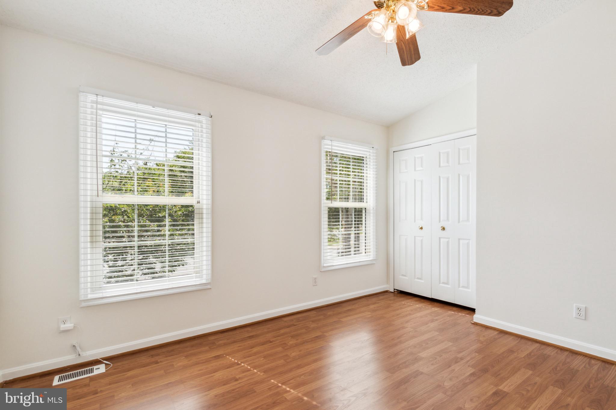 ENGLAND RUN - Residential