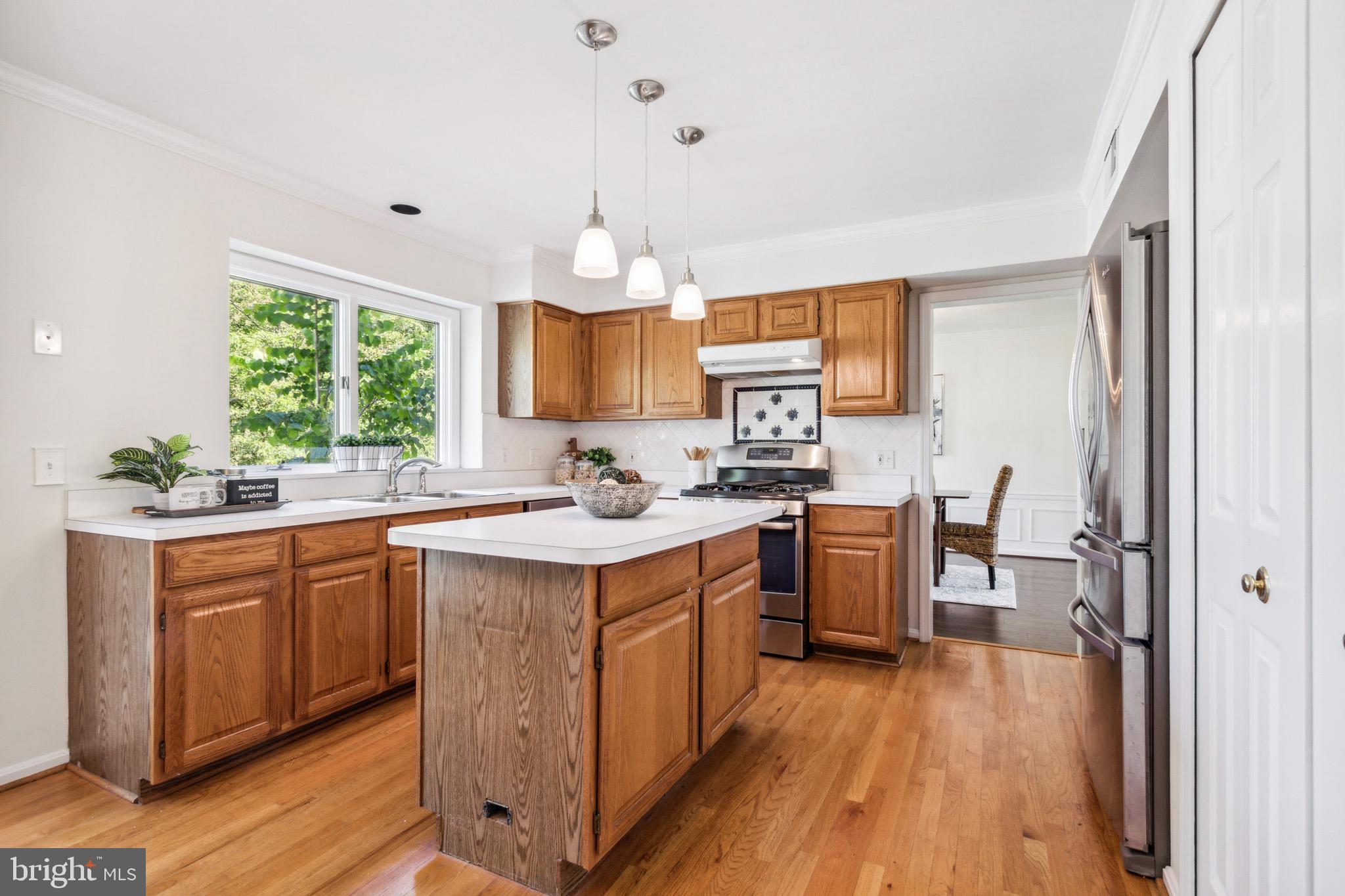 ENGLAND RUN - Residential