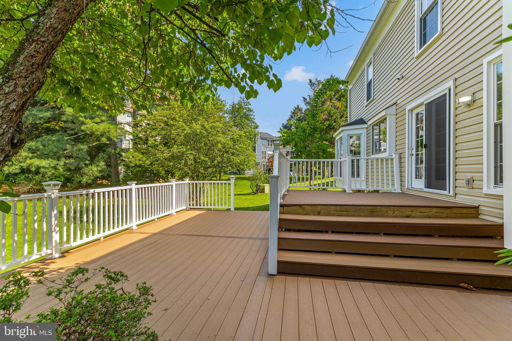 ENGLAND RUN - Residential