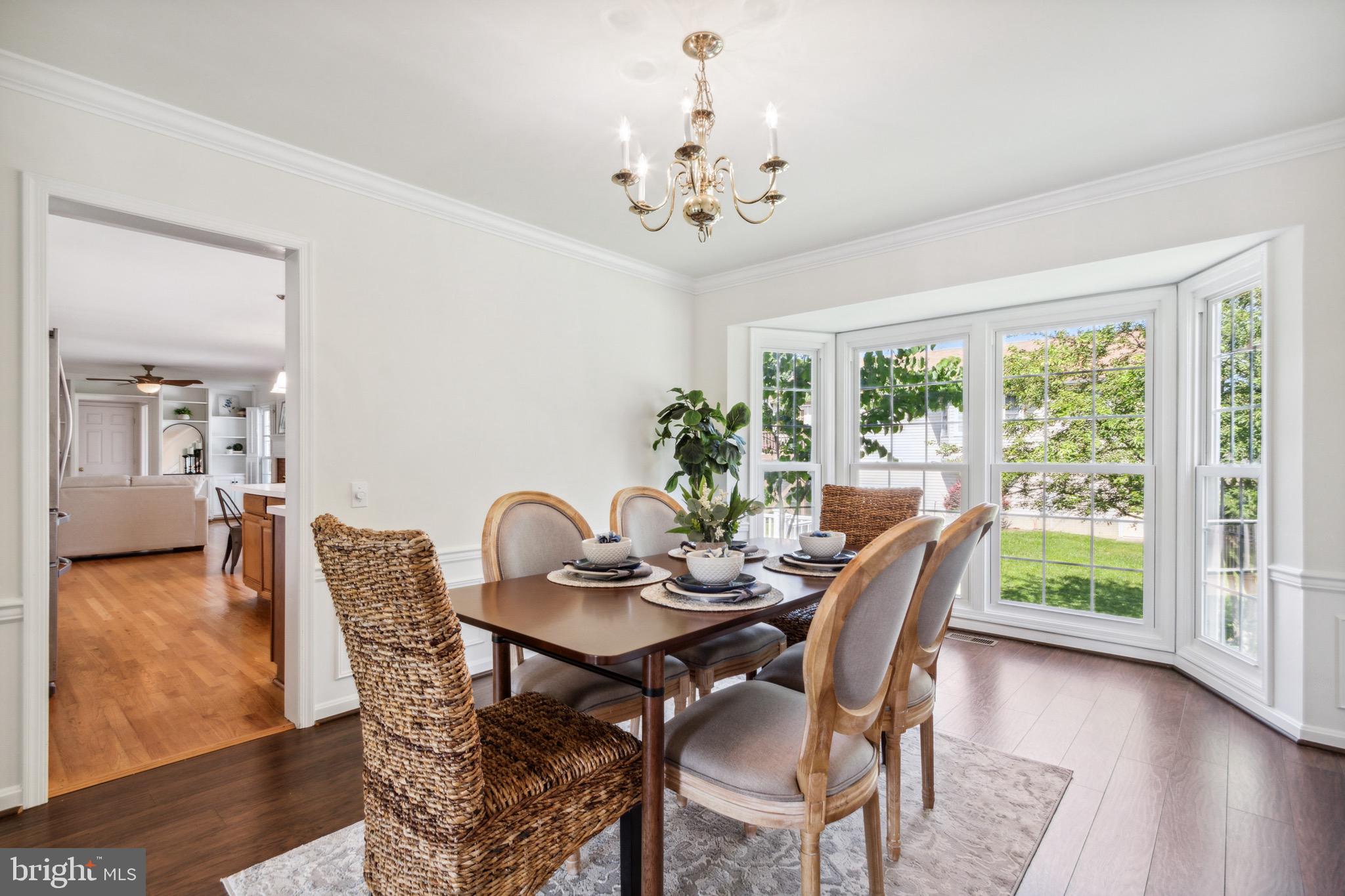 ENGLAND RUN - Residential