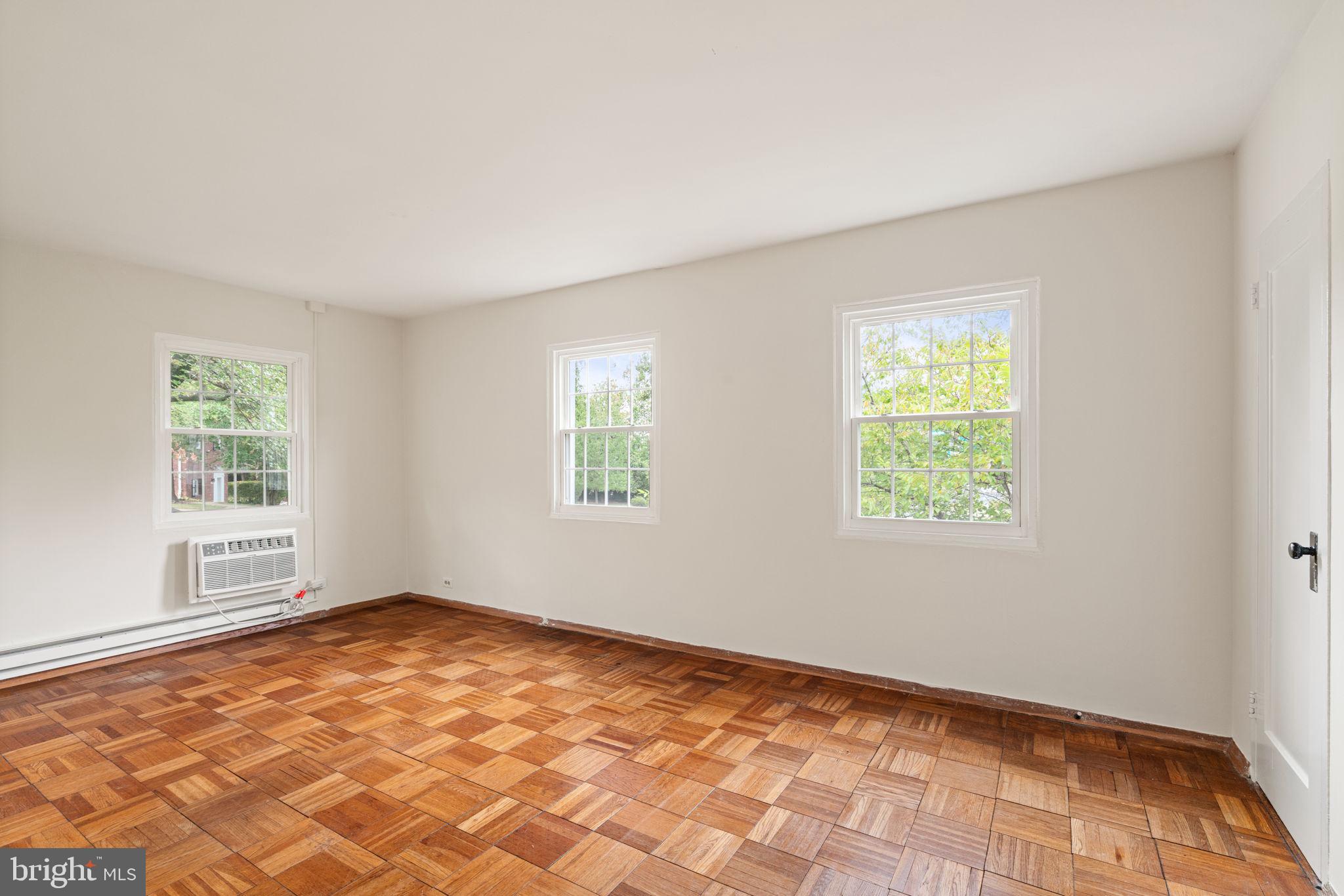 PARKFAIRFAX - Residential