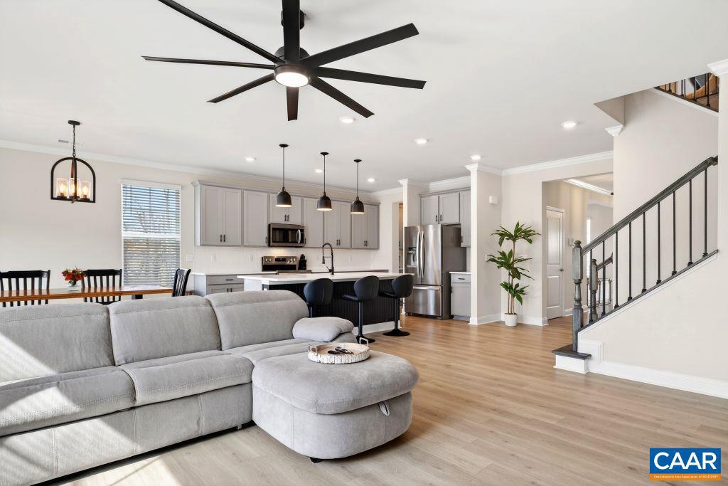 SPRING LAKES - Residential