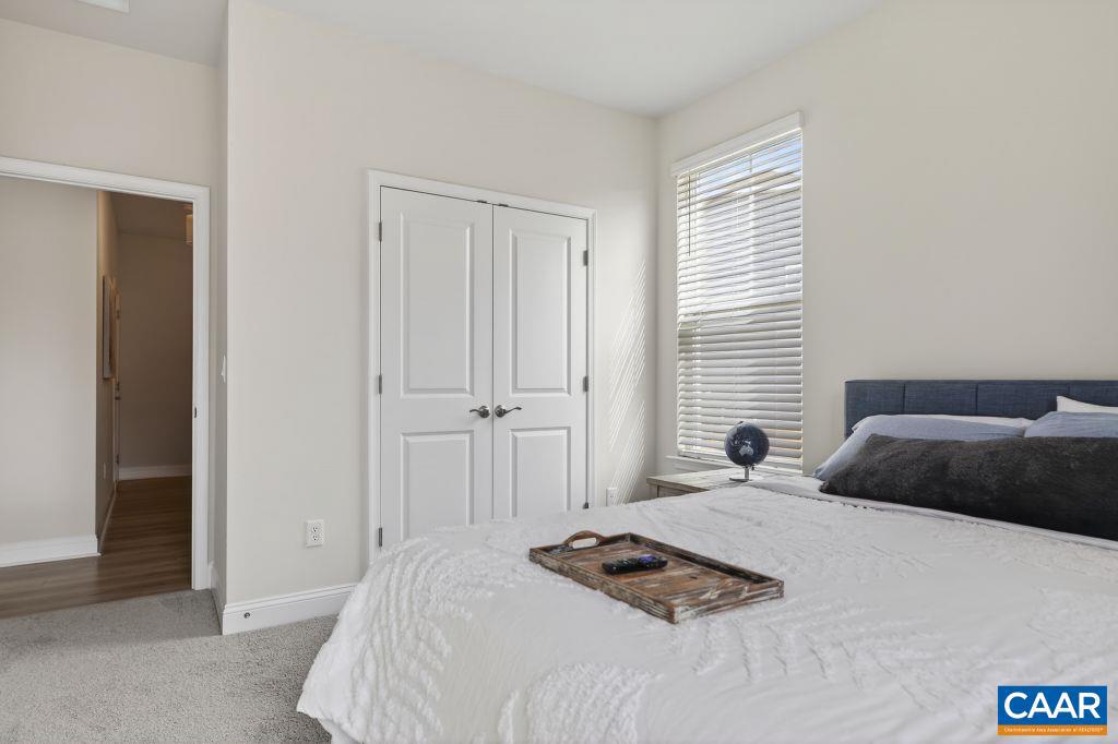 SPRING LAKES - Residential