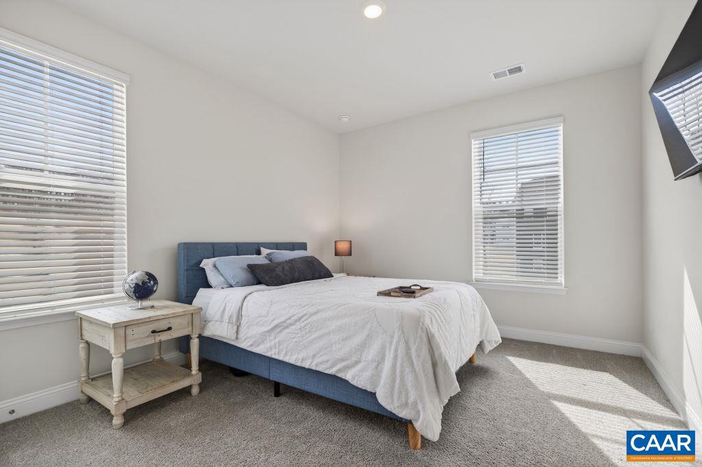 SPRING LAKES - Residential