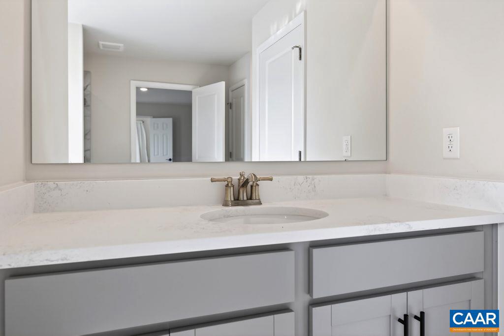 SPRING LAKES - Residential